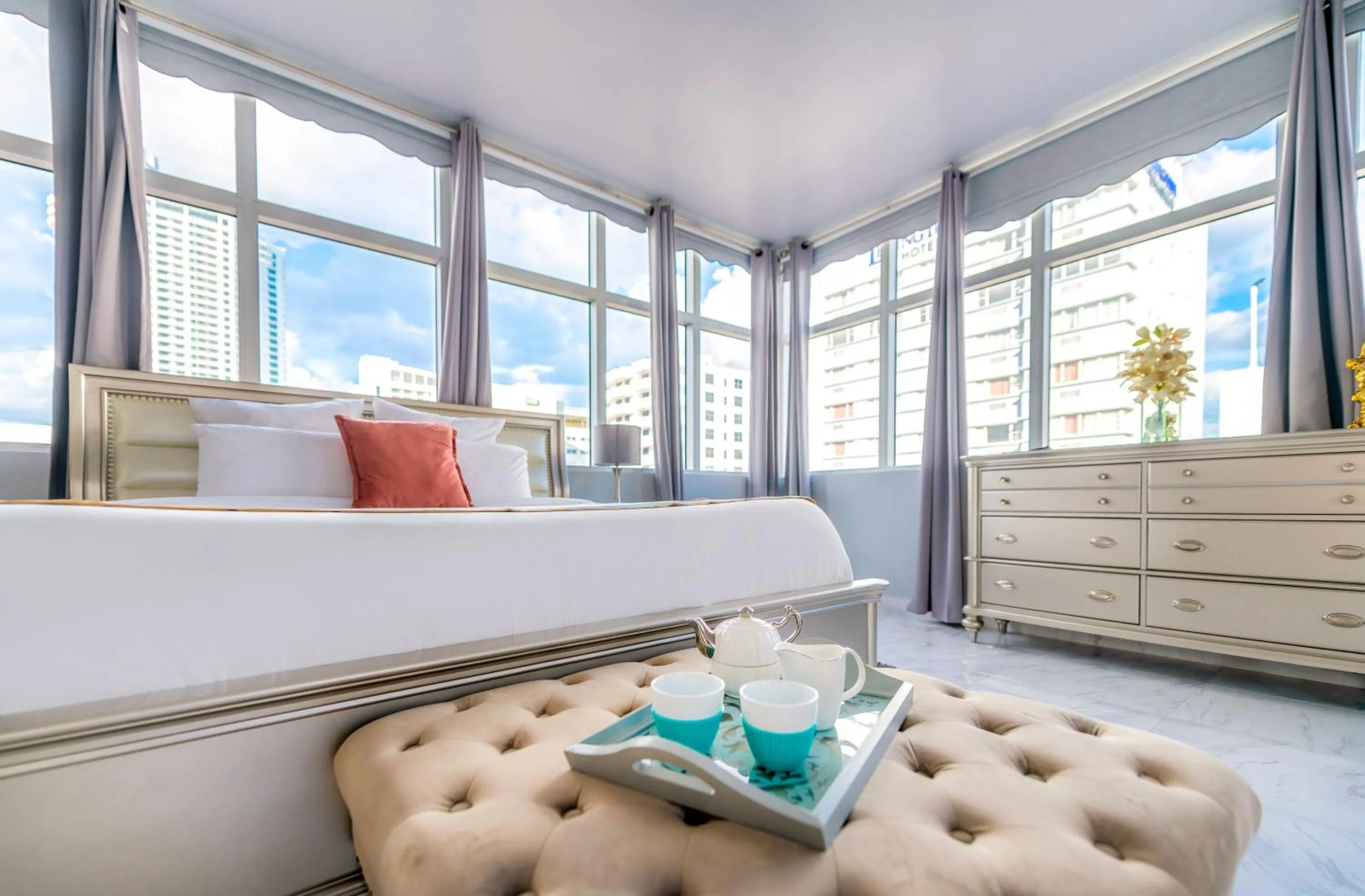 Bed in Secret Garden Miami Beach