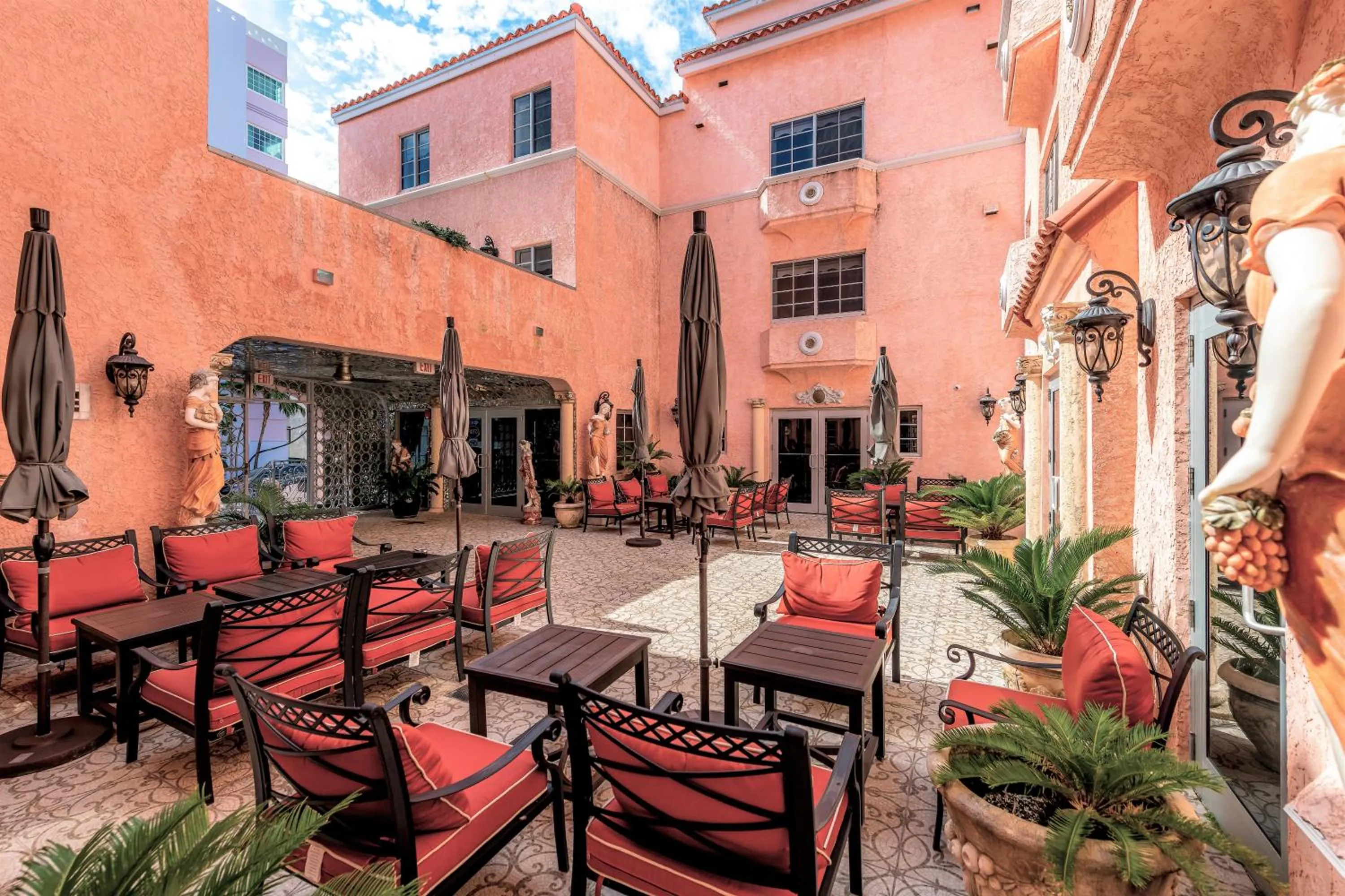 Patio in Secret Garden Miami Beach