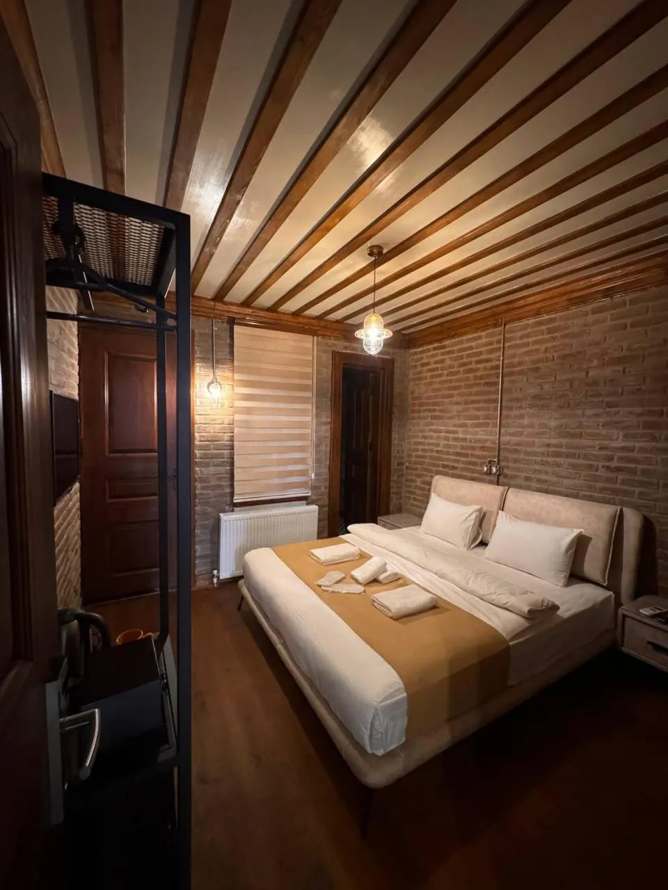 Bed in Gen Suites Cibali