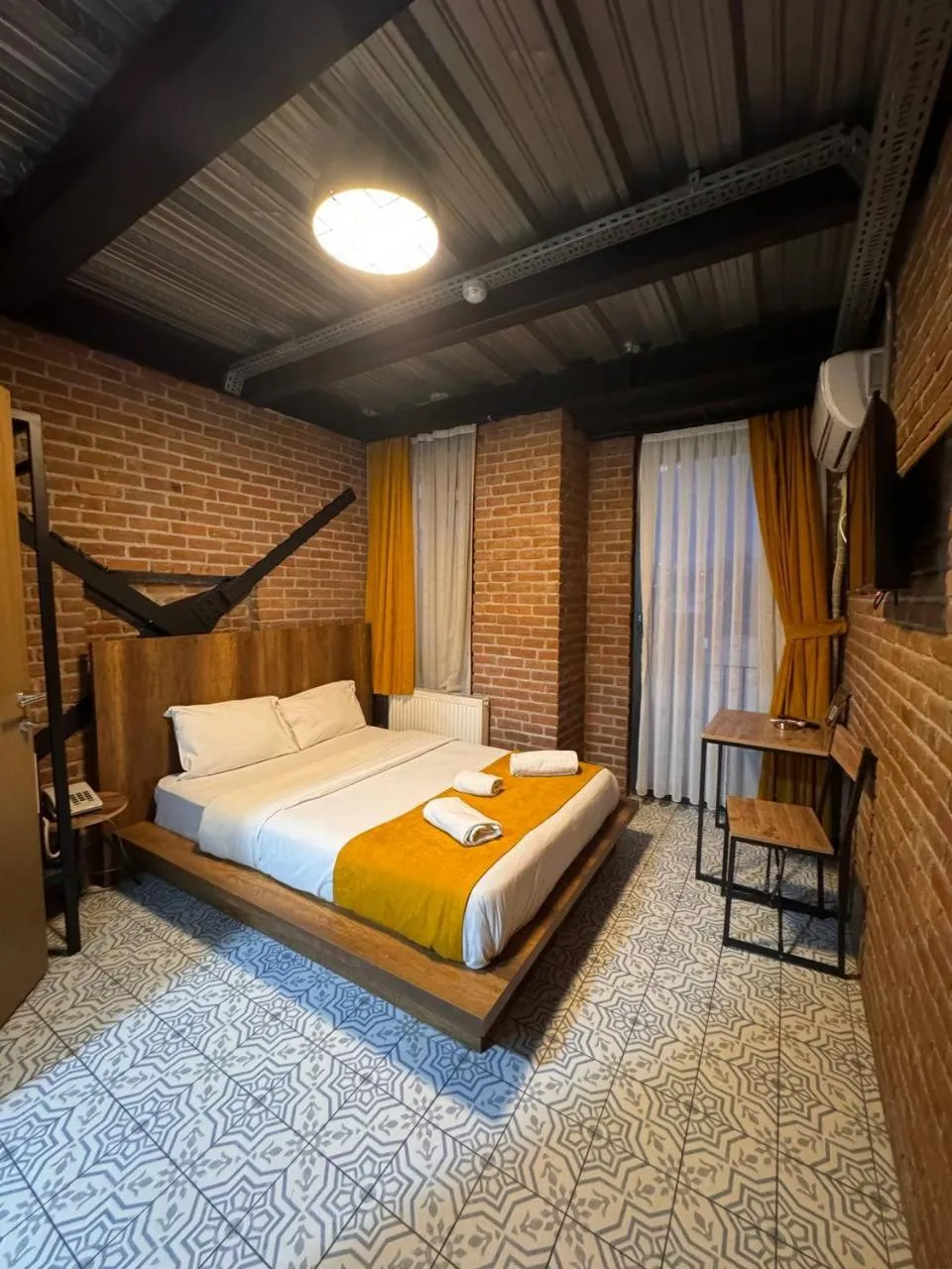 Bed in Gen Suites Cibali