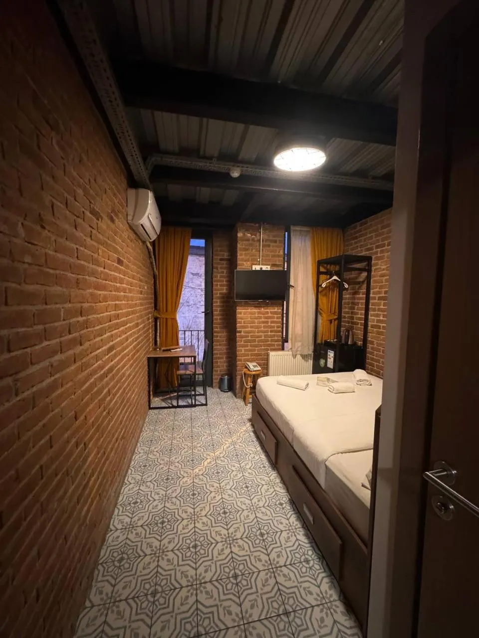 Bed in Gen Suites Cibali