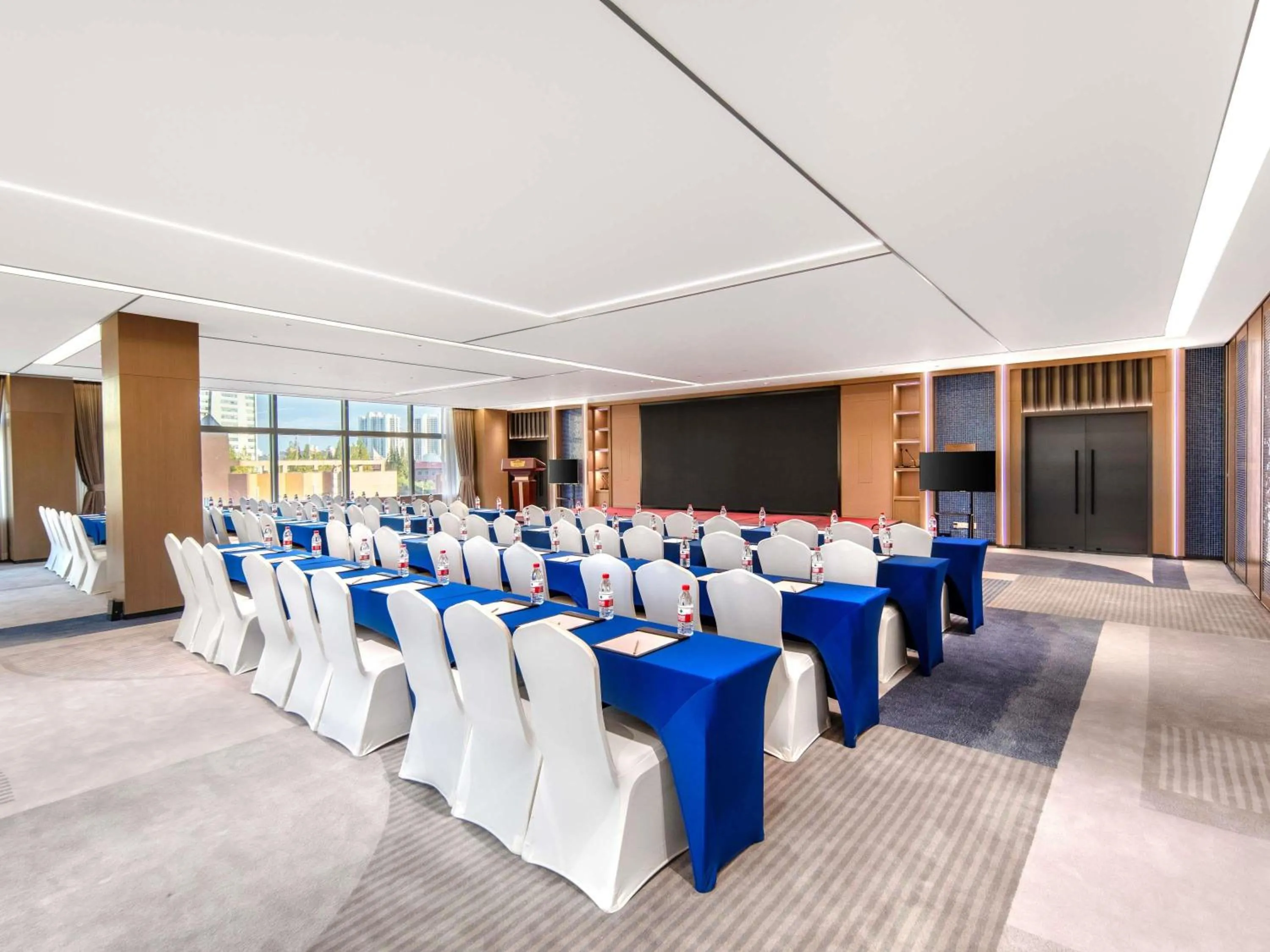 Meeting/conference room in Novotel Atlantis Shanghai