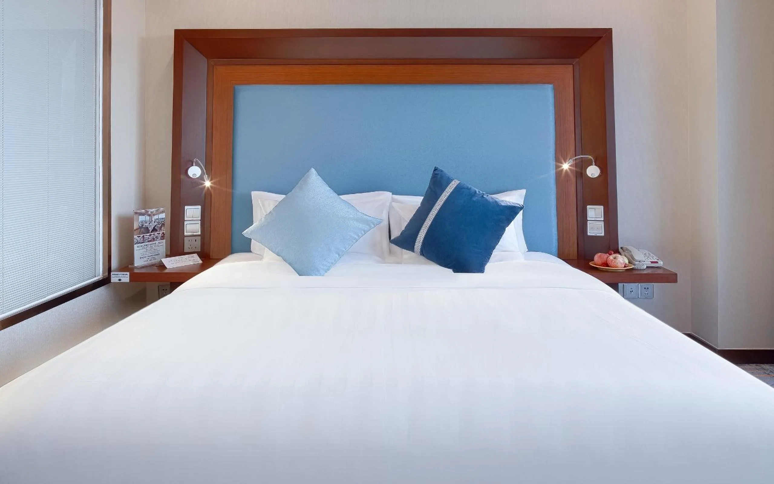 Bed in Novotel Atlantis Shanghai