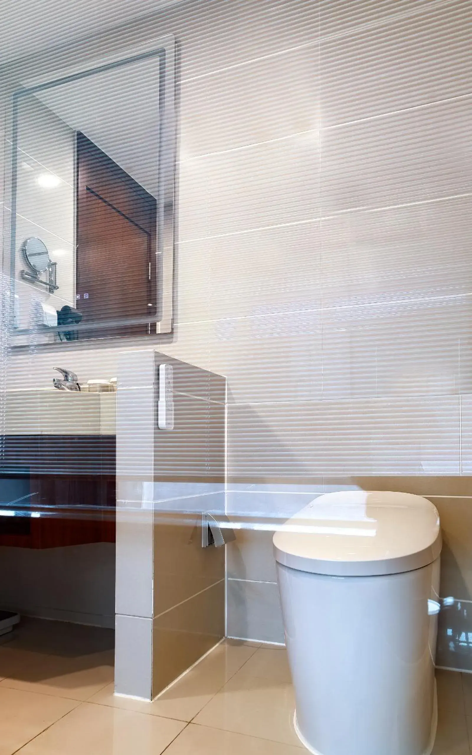 Superior Twin Room - single occupancy - Executive Floor,City View, include two person happy hour in revolving restaurant(17:30-20:00) in Novotel Atlantis Shanghai - Enjoy our great-valued breakfast in our rooftop revolving restaurant with a stunning river view & utilize our FREE self-serviced laundry Superior Twin Room - single occupancy - Executive Floor,City View, include two person happy hour in revolving restaurant(17:30-20:00) in Novotel Atlantis Shanghai - Enjoy our great-valued breakfast in our rooftop revolving restaurant with a stunning river view & utilize our FREE self-serviced laundry