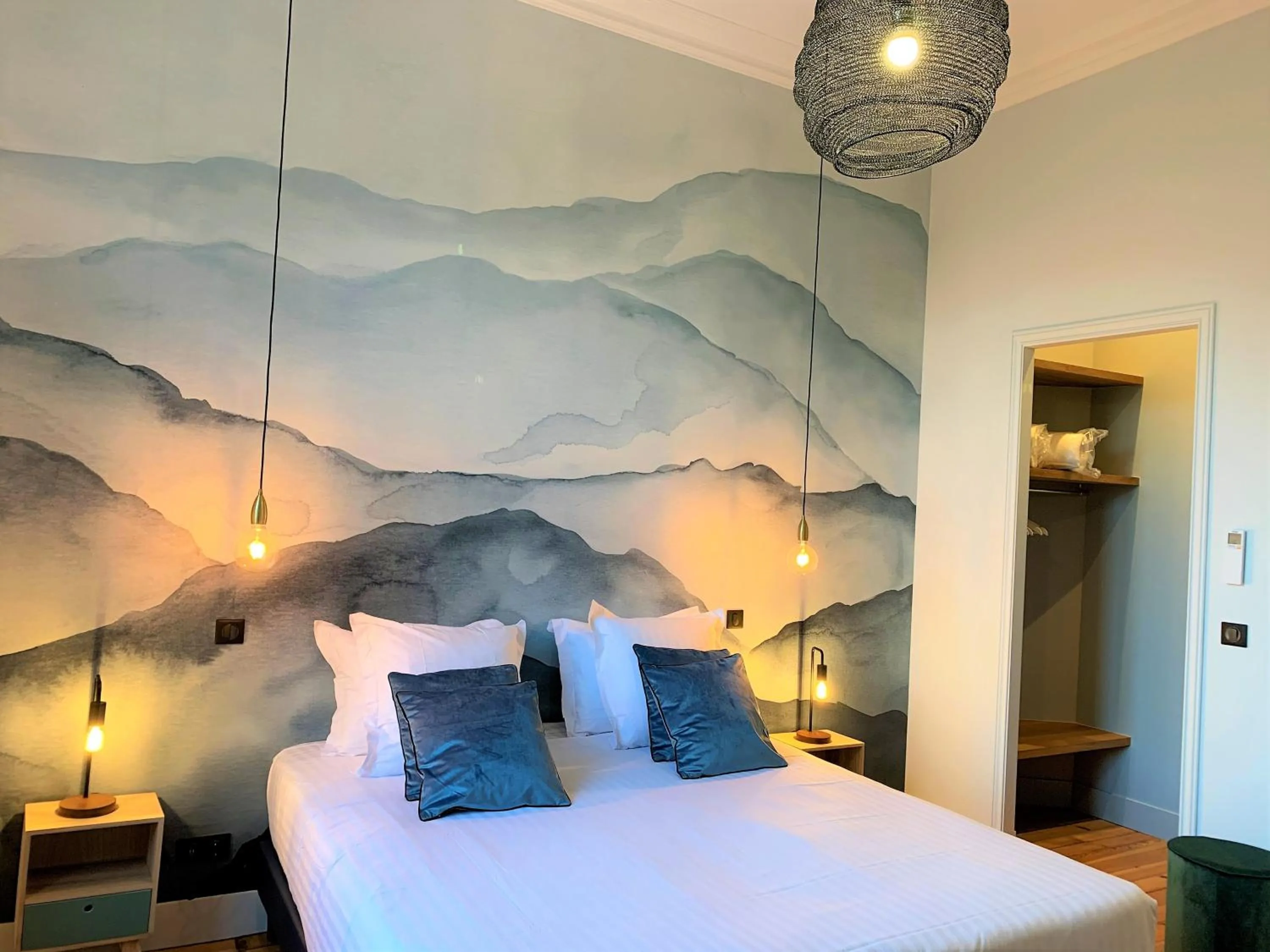 Bed in Maison Manège Bordeaux Centre