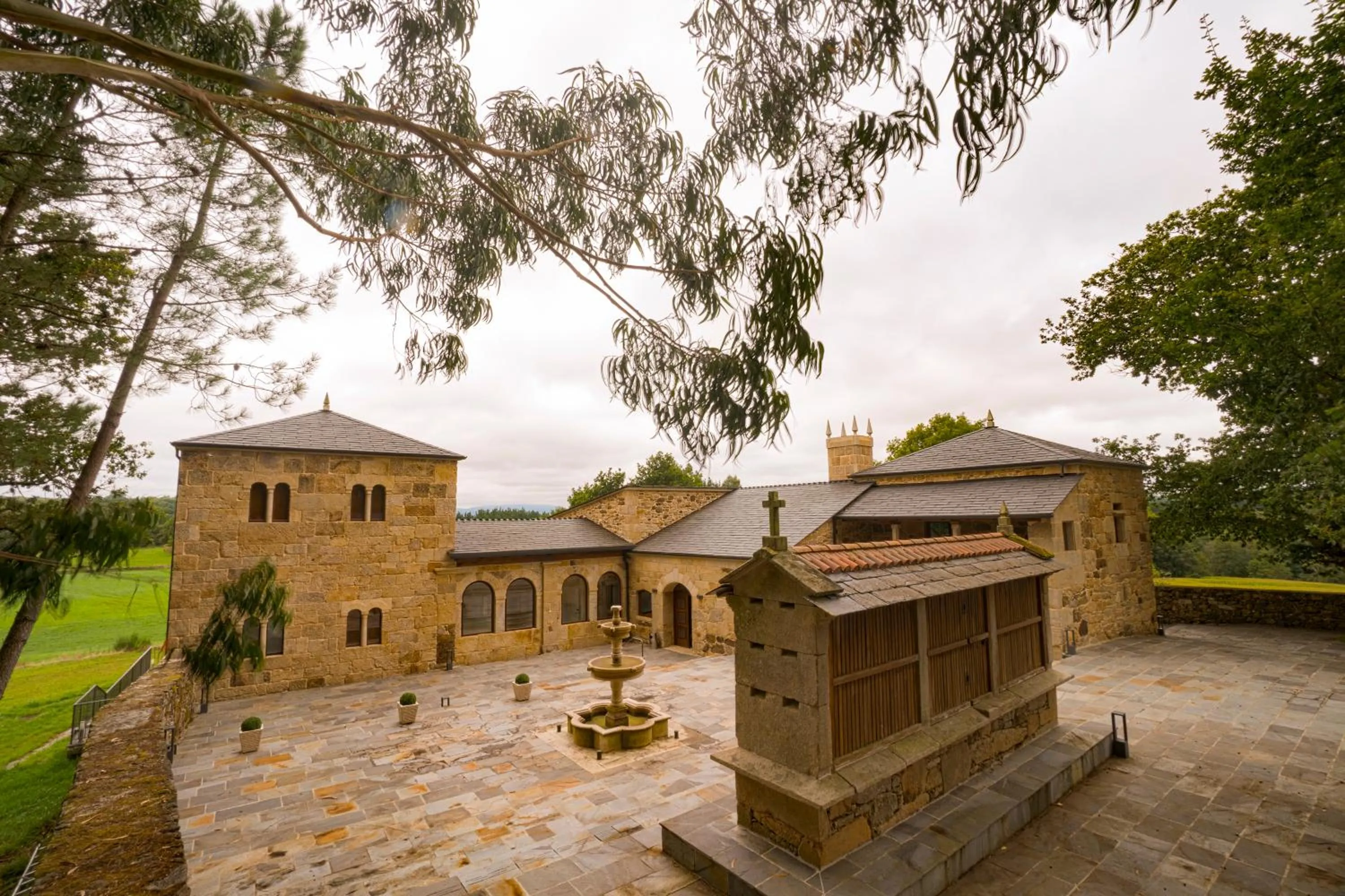 Property building in Hotel As Torres da Hermida