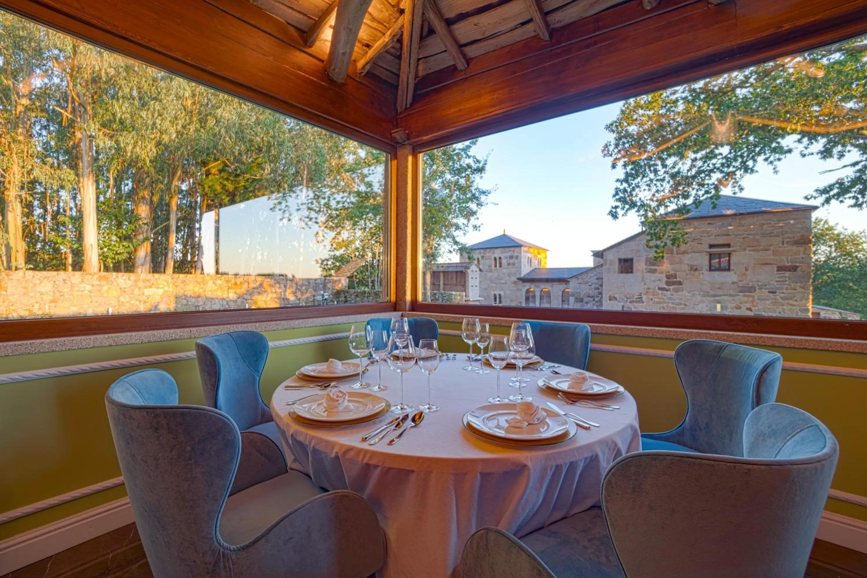 Restaurant/places to eat in Hotel As Torres da Hermida