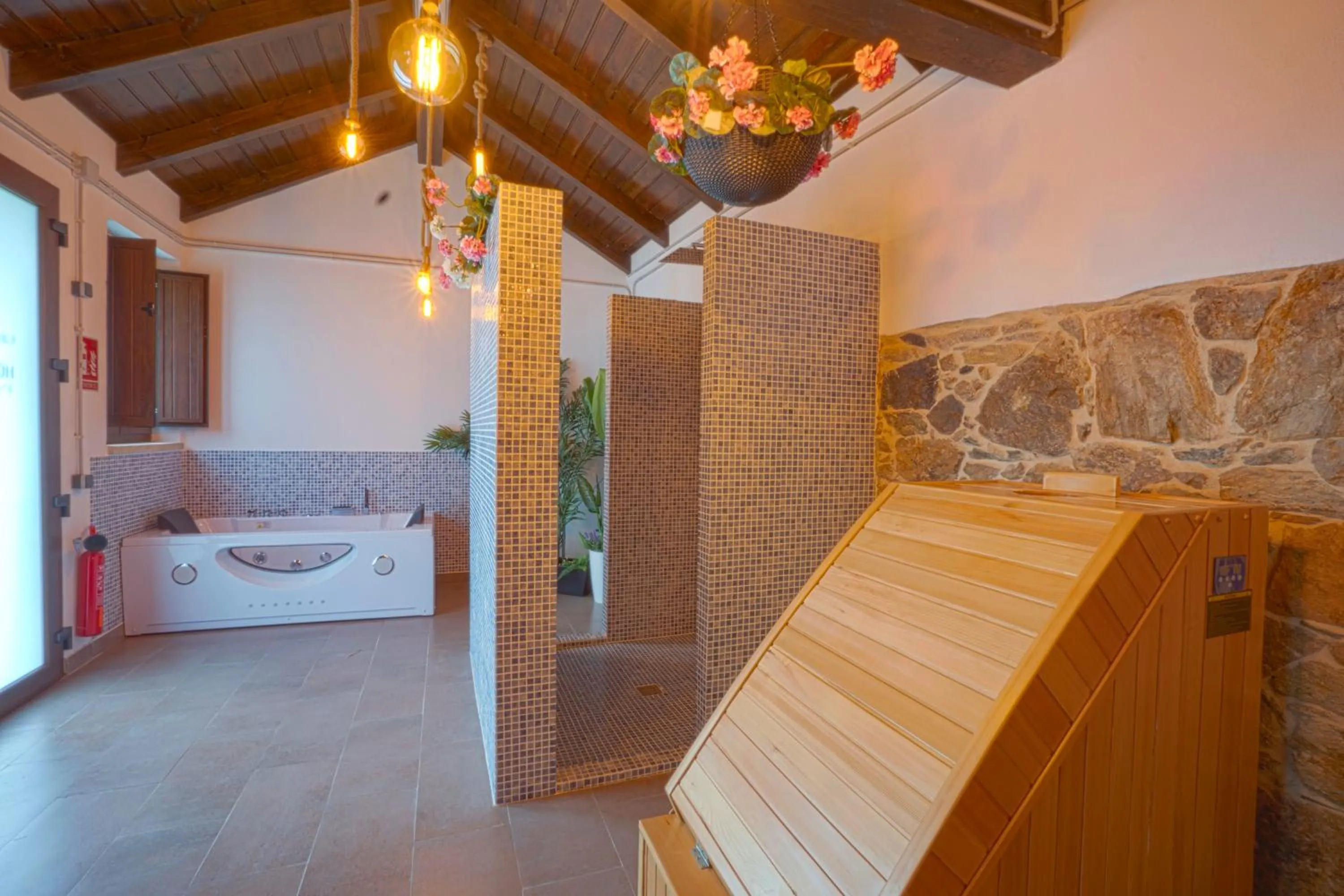 Spa and wellness centre/facilities, Bed in Hotel As Torres da Hermida