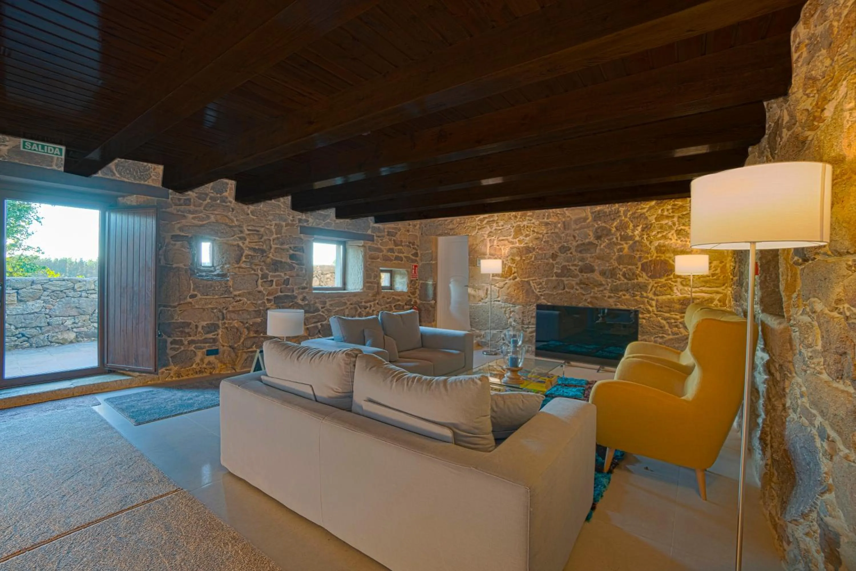 Communal lounge/ TV room in Hotel As Torres da Hermida