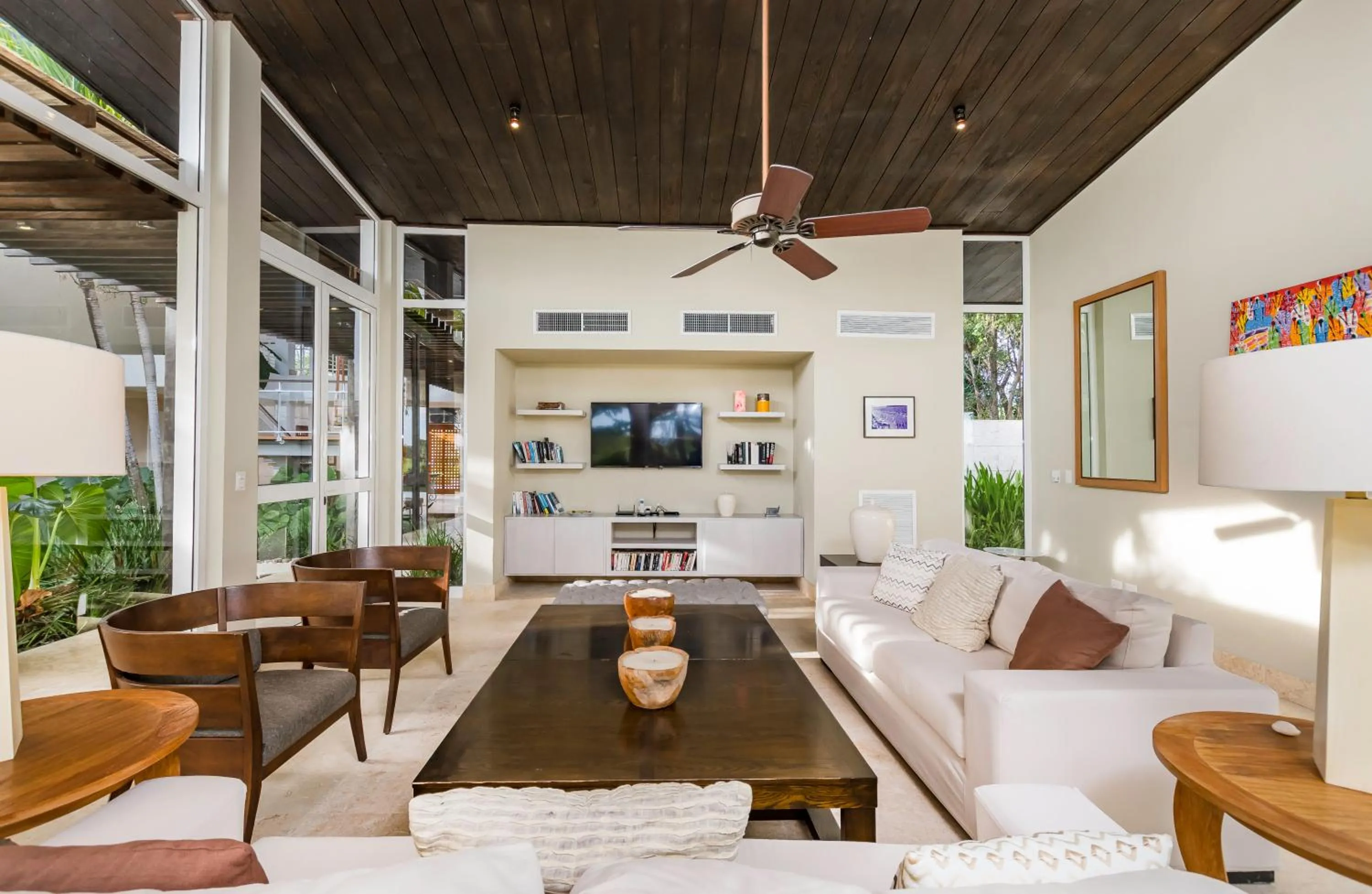 TV and multimedia in Unbelievable Villa with Pool - Perfect Family Vacay