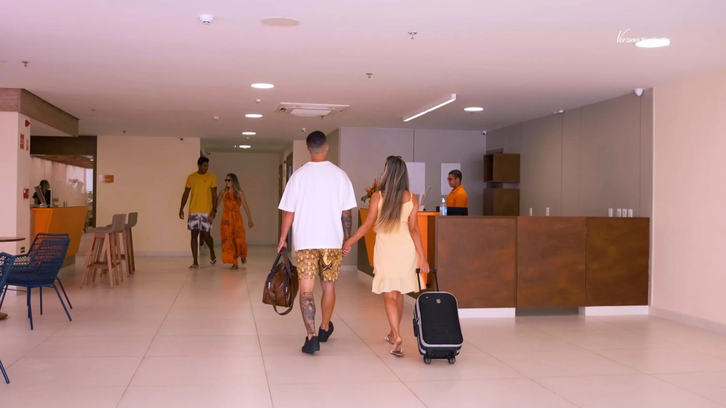 People in Verano Pajuçara by Tropicalis