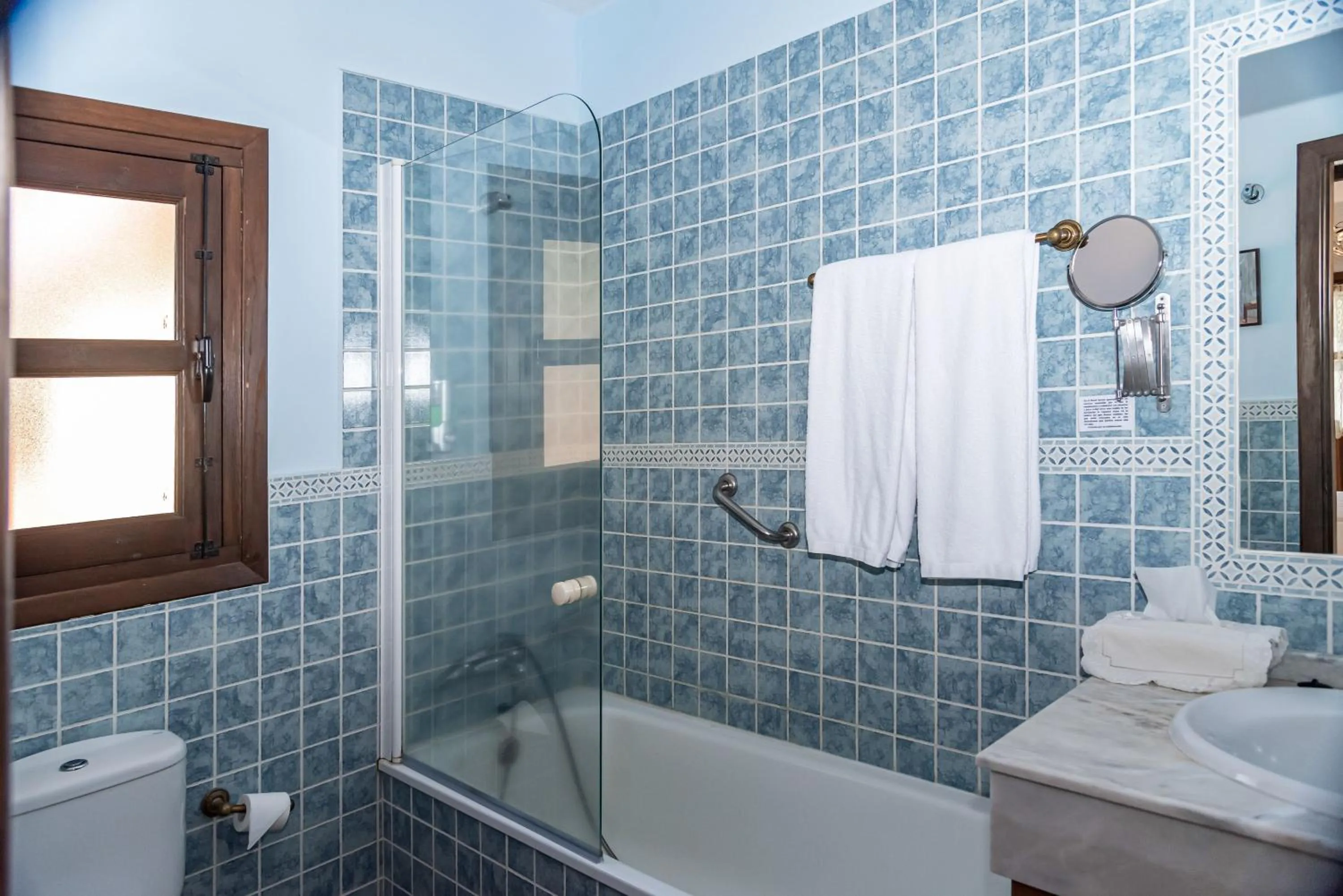 Bathroom in Hotel Rural Xerete