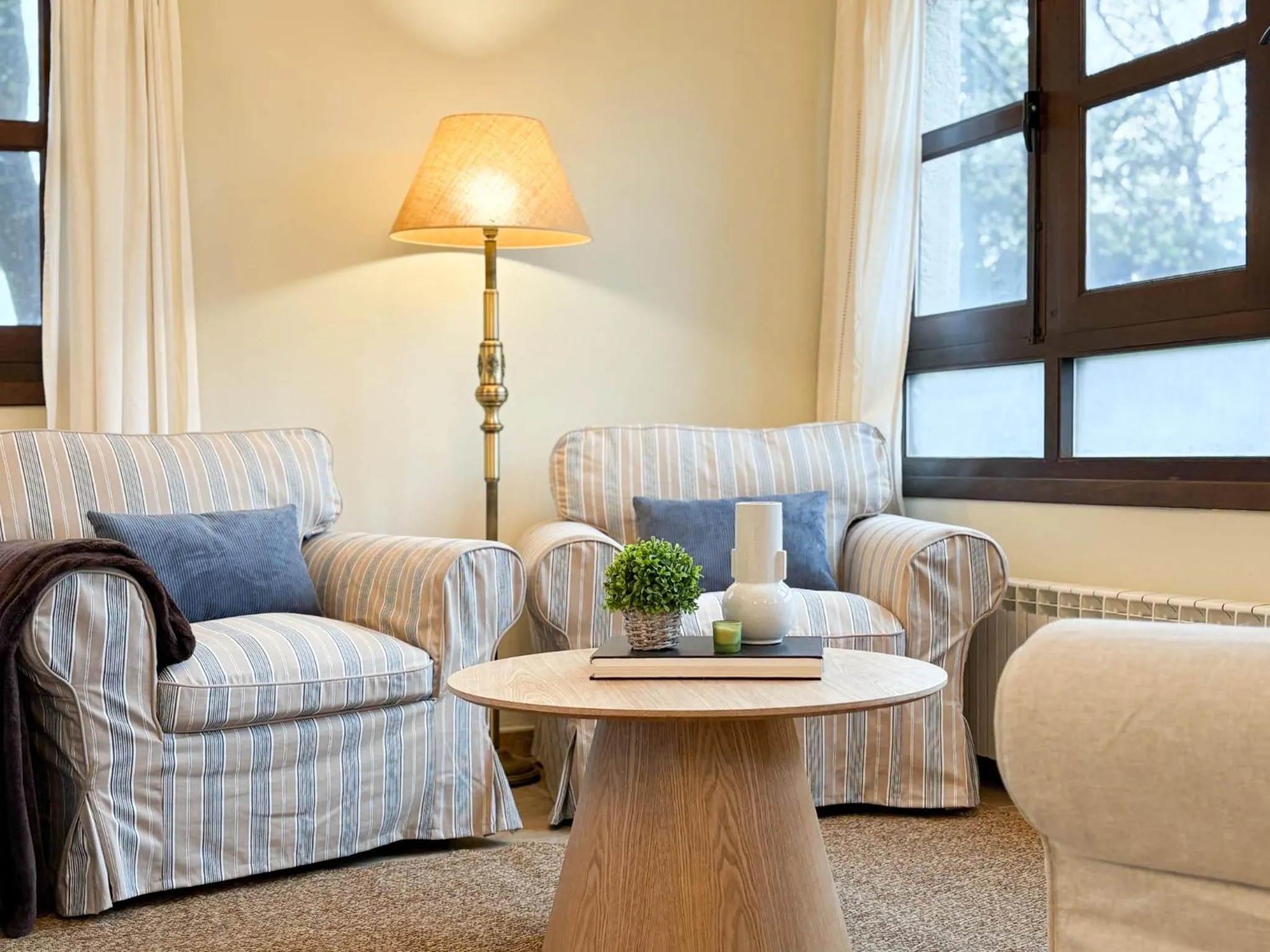 Communal lounge/ TV room in Hotel Rural Xerete