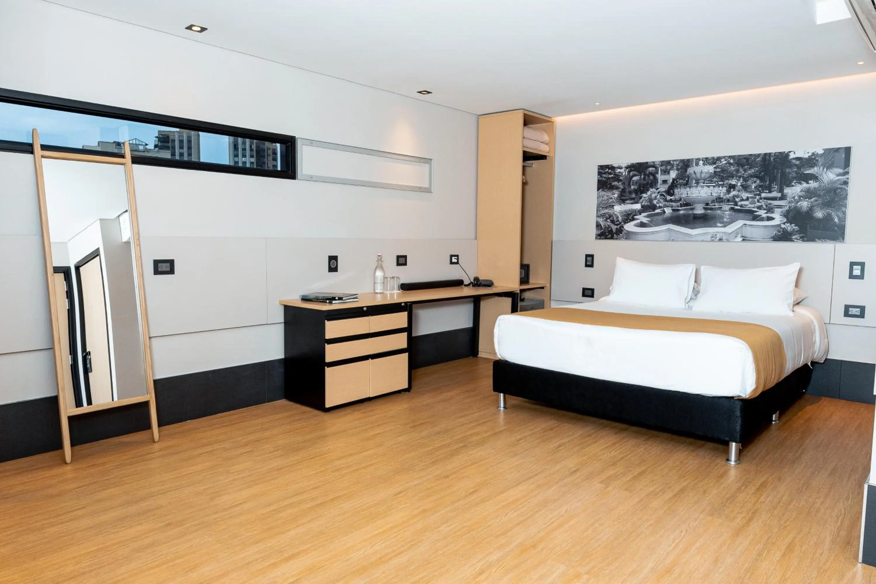 Photo of the whole room, Bed in Hotel Foresto 365