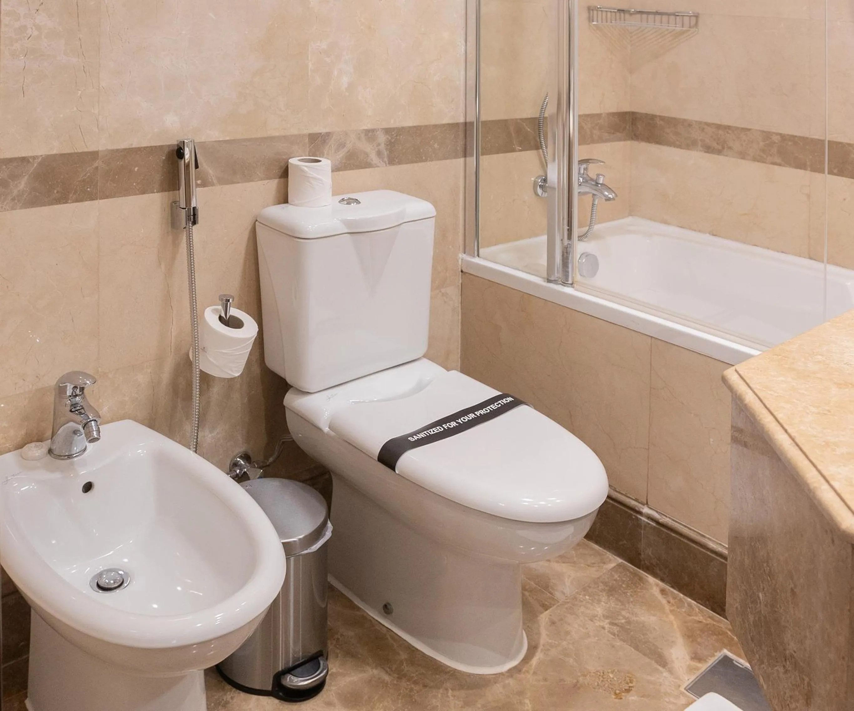 Shower in Grand Millennium Dubai