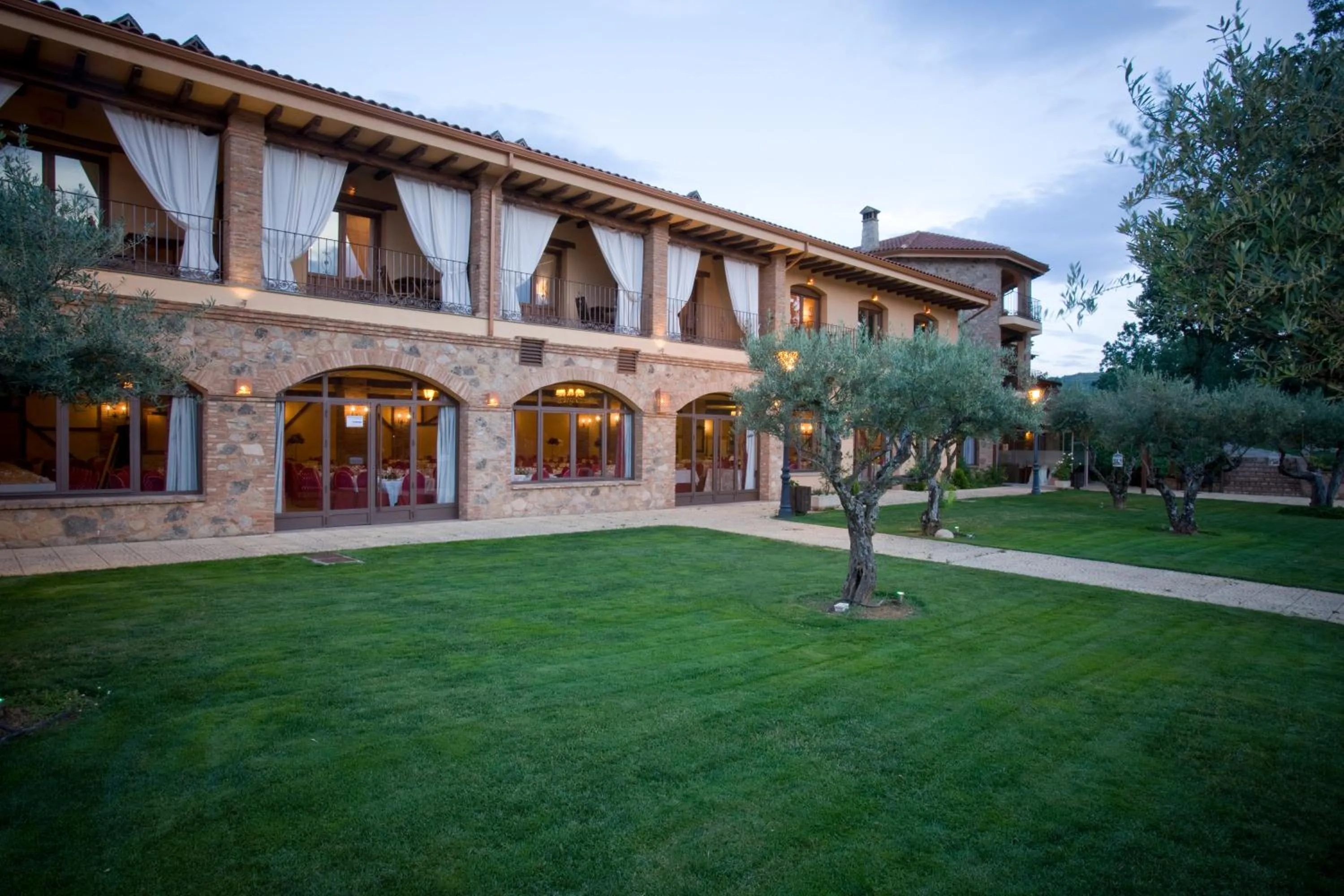 Facade/entrance in Hotel Ruta Imperial H-CC-00660