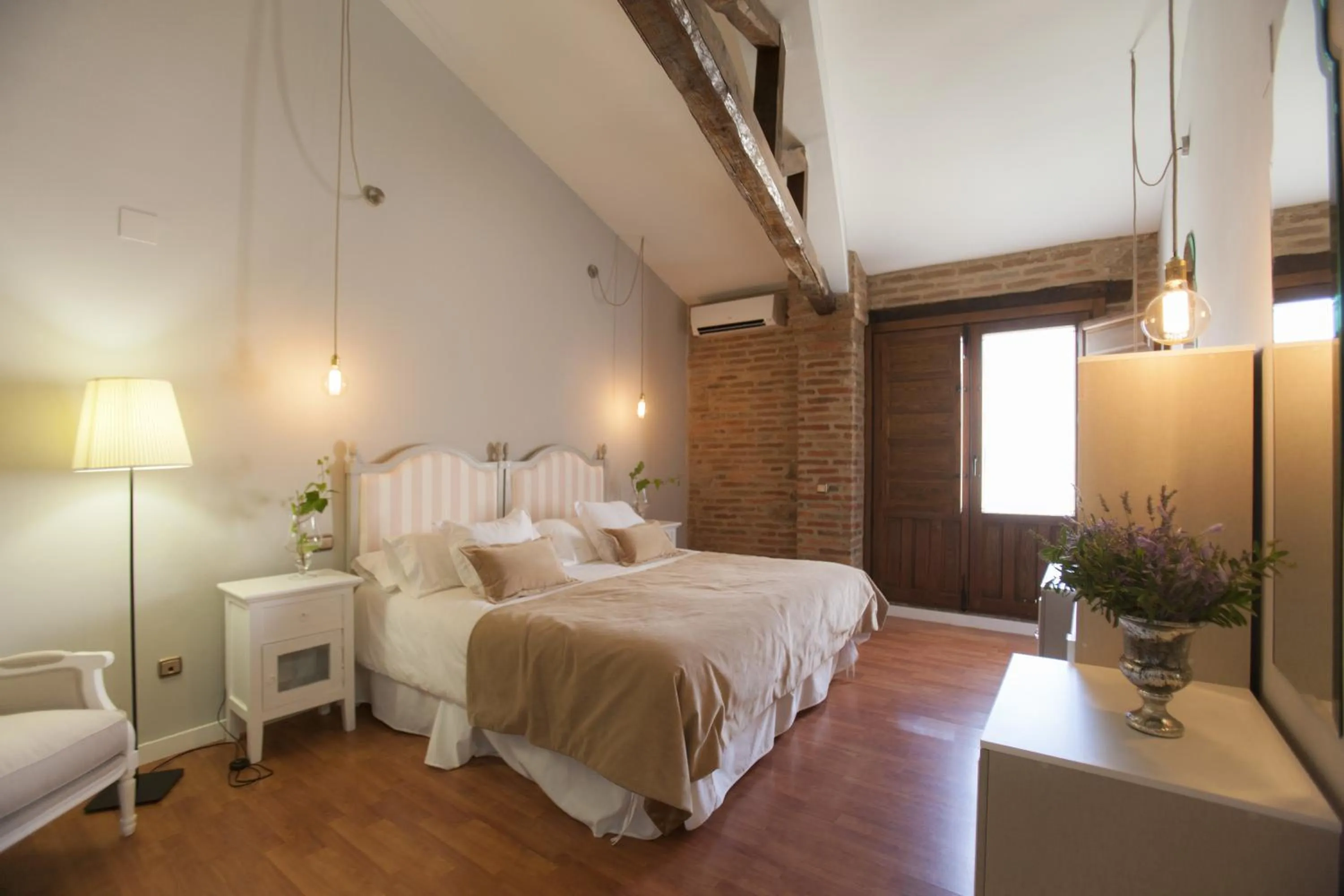 Photo of the whole room in Hotel Ruta Imperial H-CC-00660