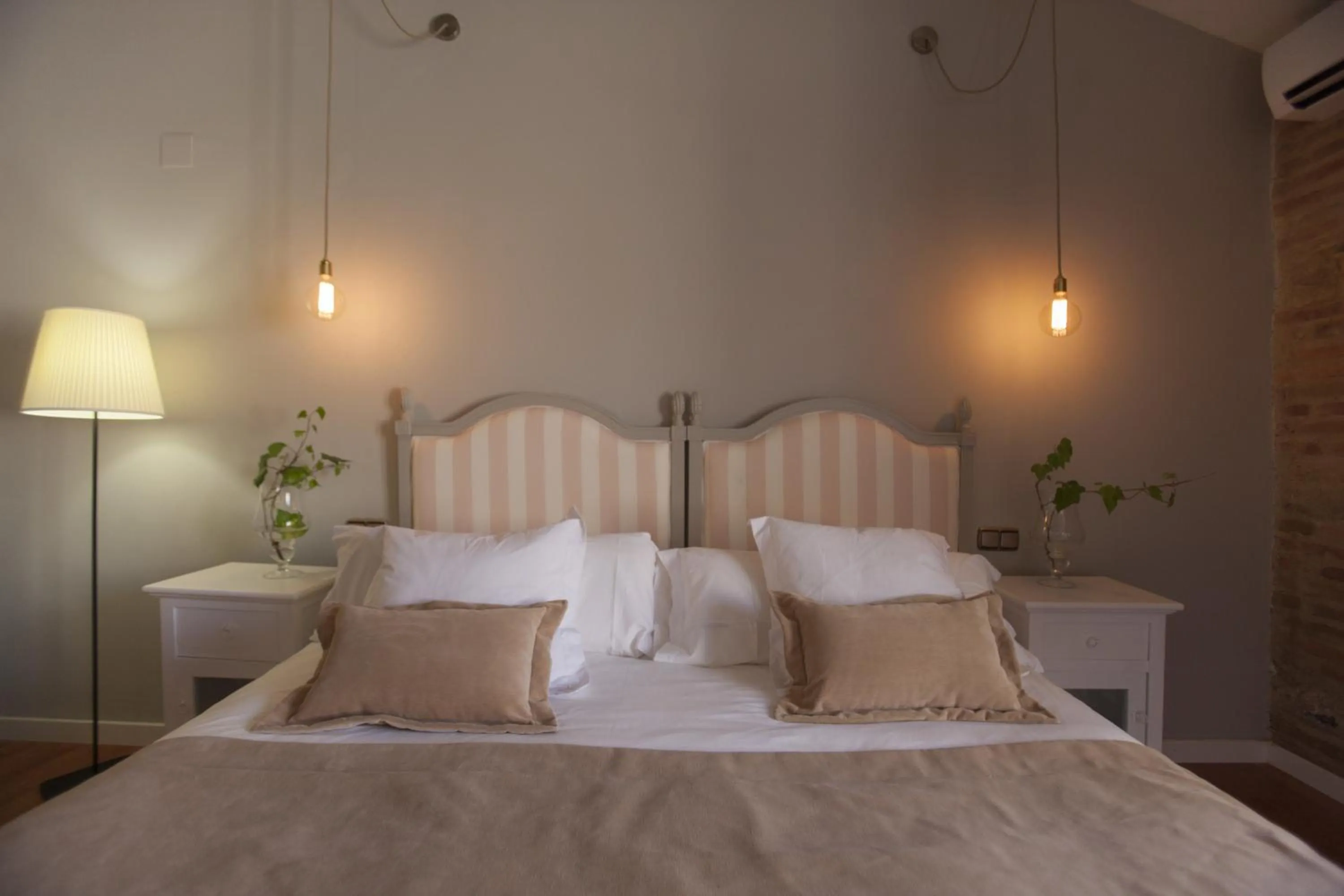 Photo of the whole room in Hotel Ruta Imperial H-CC-00660