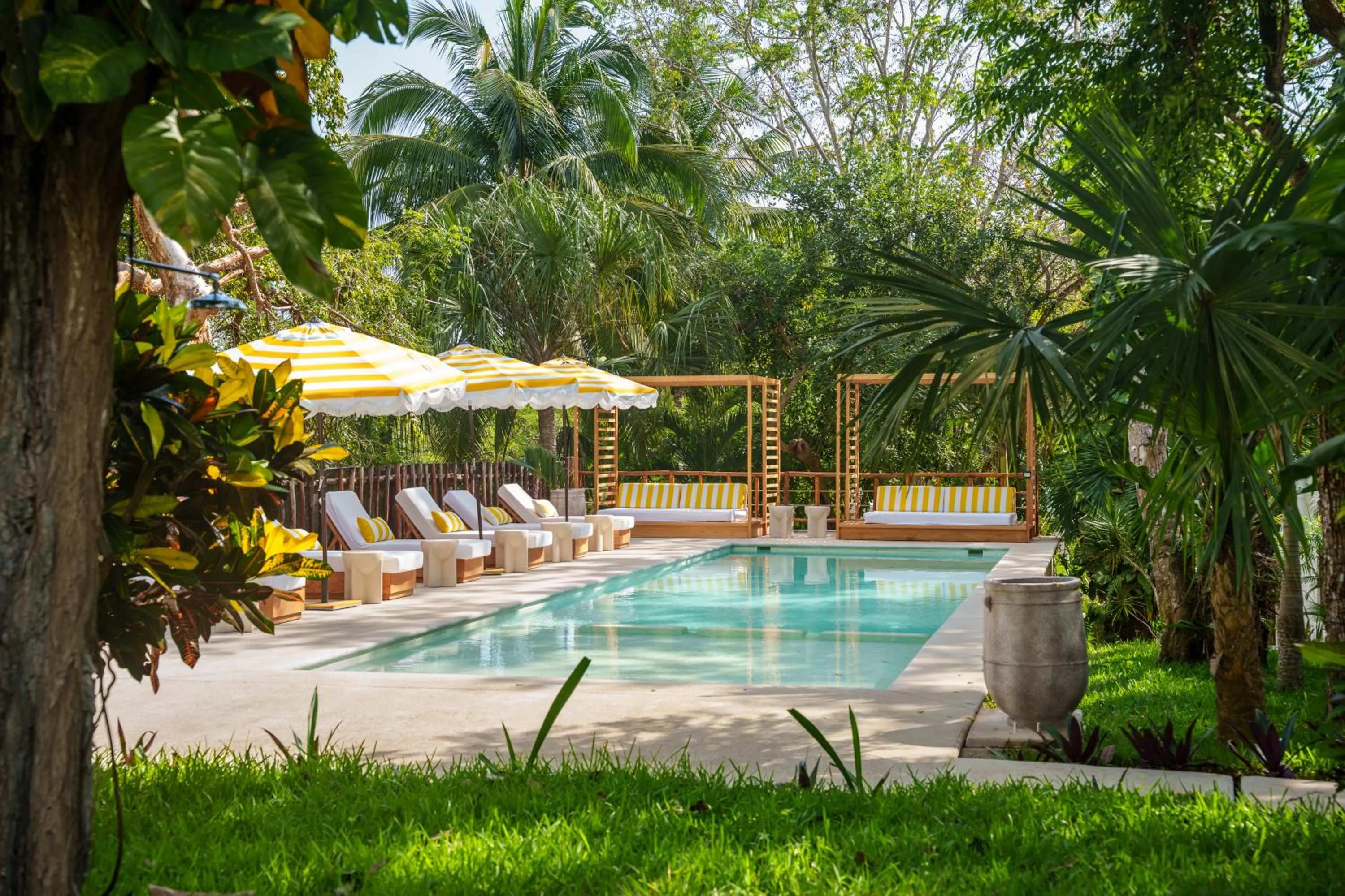 Swimming pool in Mikasa Bacalar Hotel Boutique, Lagoon Front