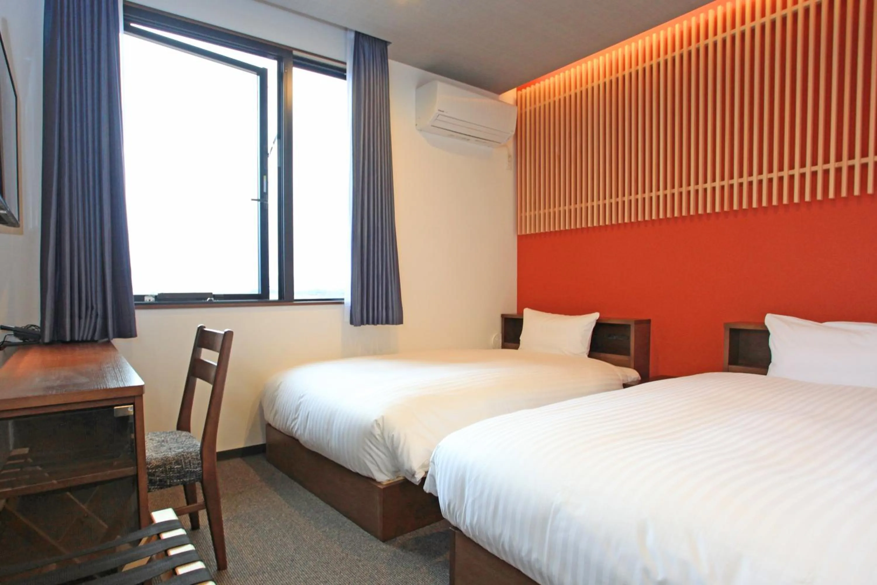 Photo of the whole room, Bed in Sun Royal Hotel Kameoka Ekimae