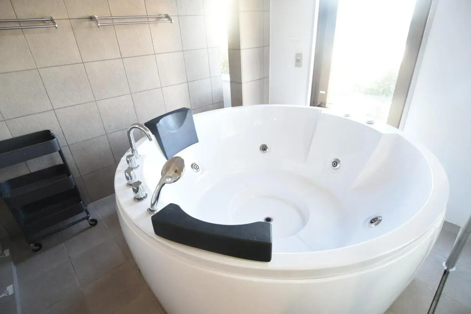 Twin Room in FIRST STREET Okinawa Yomitan-son Oceans -SEVEN Hotels and Resorts- Twin Room in FIRST STREET Okinawa Yomitan-son Oceans -SEVEN Hotels and Resorts-