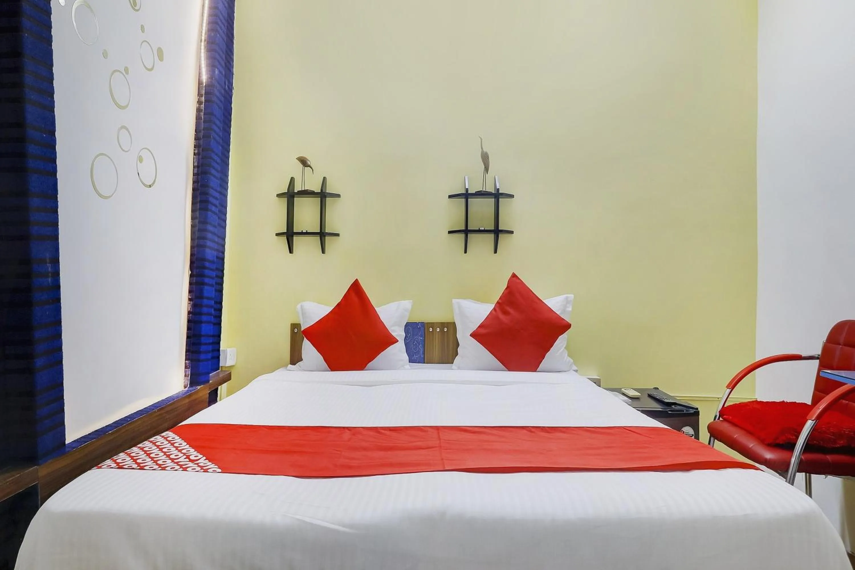 Bedroom, Bed in OYO 76333 Newgen Grand