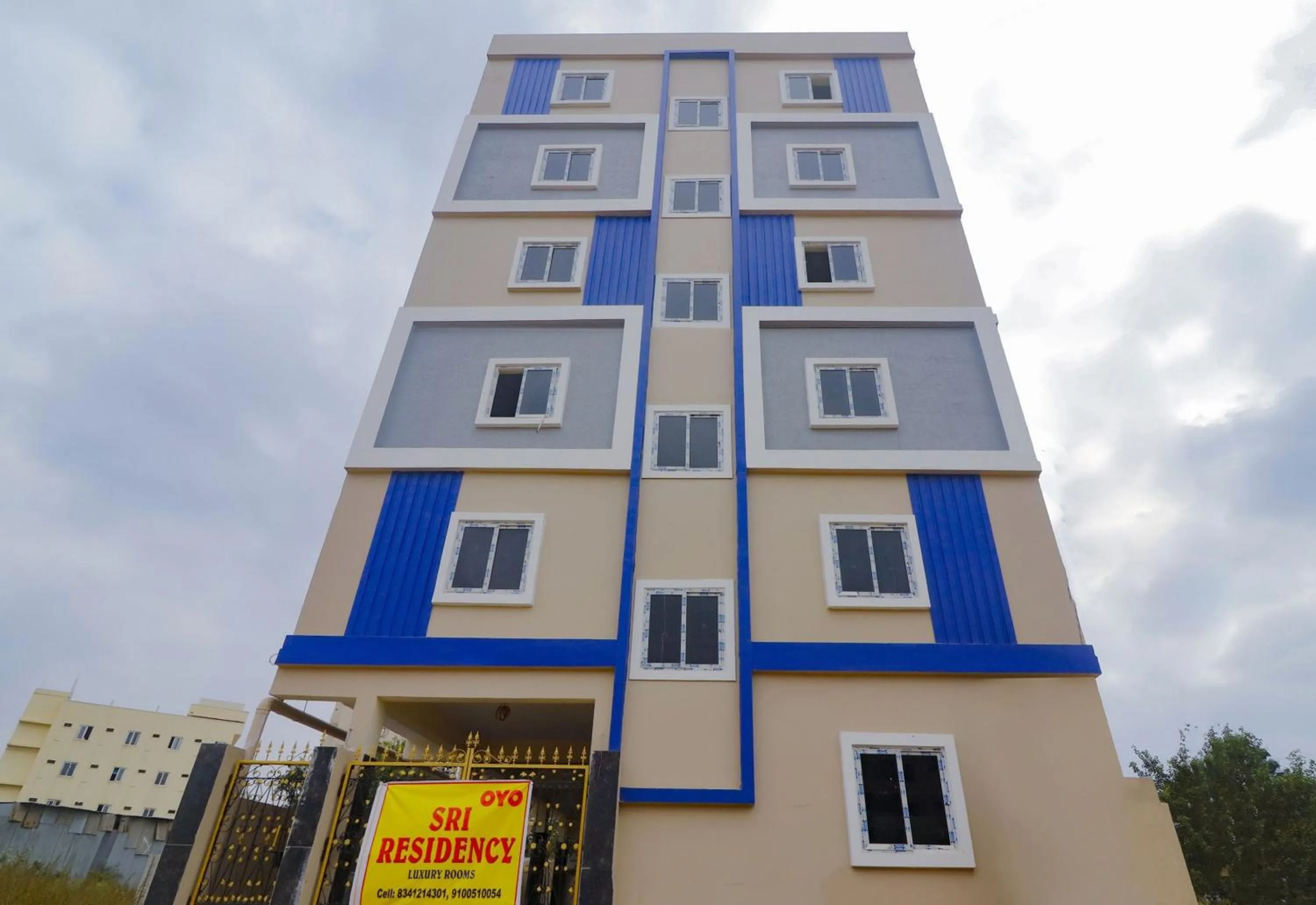 Facade/entrance in Hotel O Sri Residency