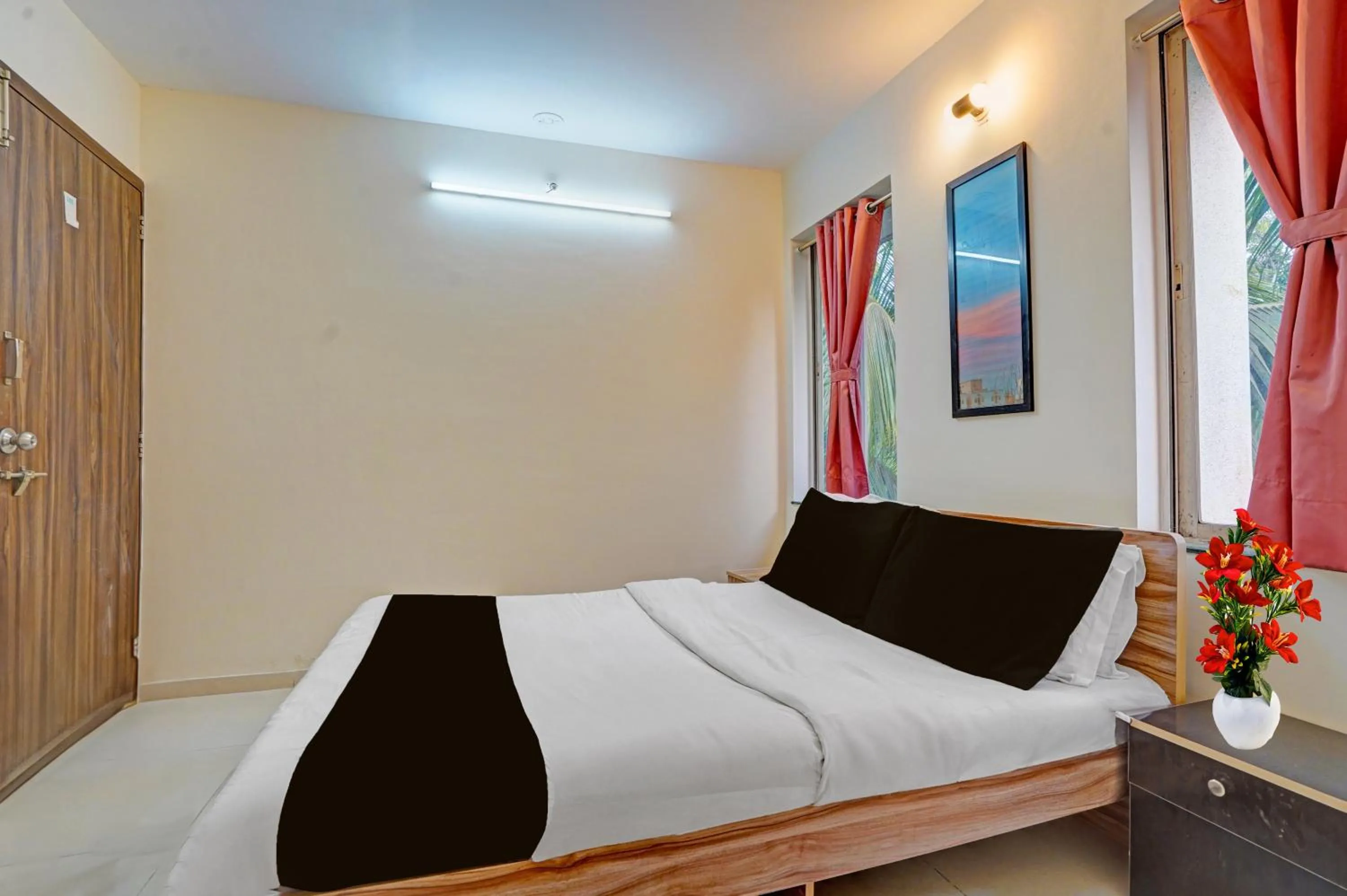 Bed in Super Collection O Baner Hillview Pune Formerly Siri Lodge