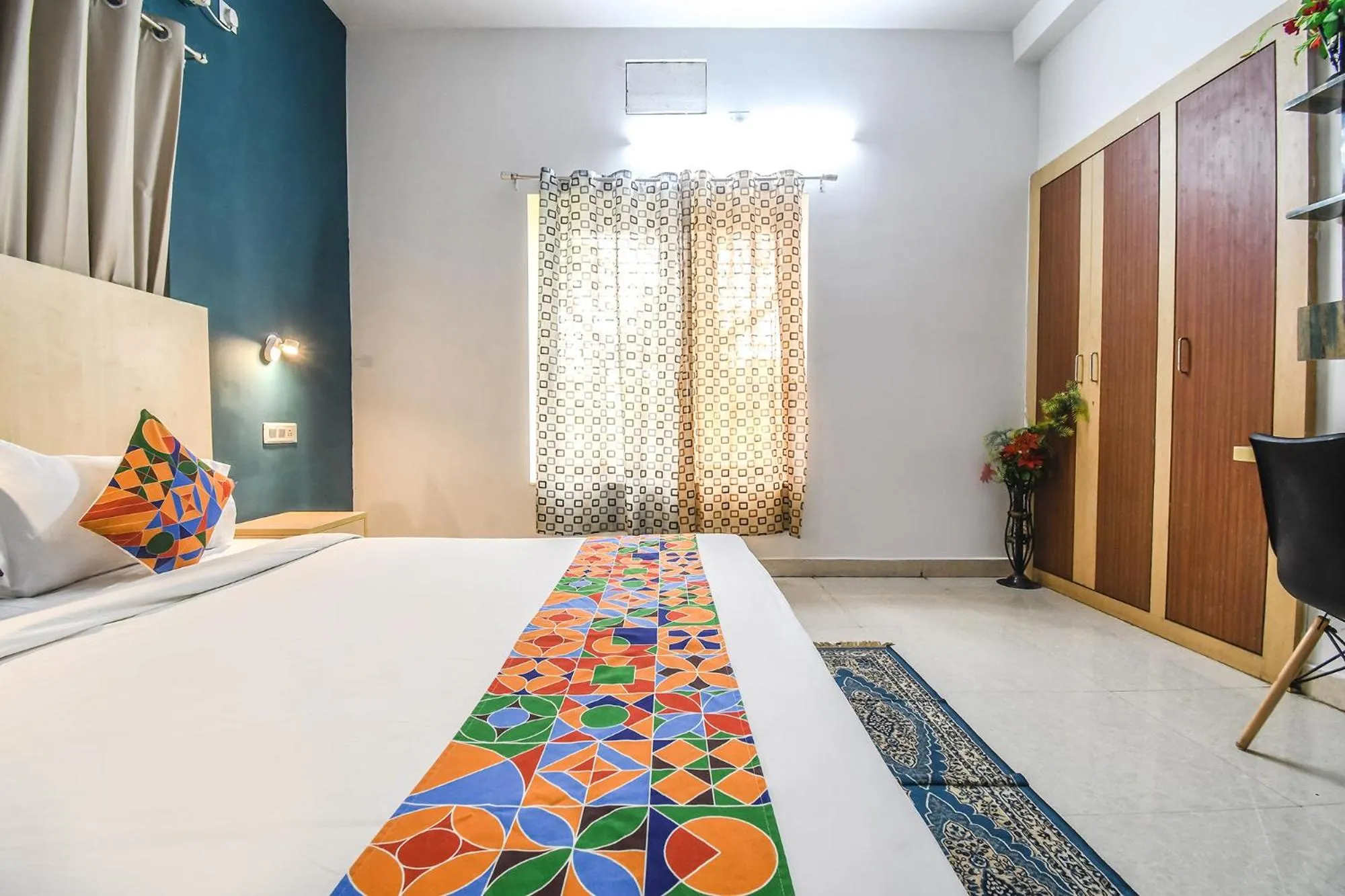 Bed in FabHotel Welcome Inn I - Nr DN Regalia Mall