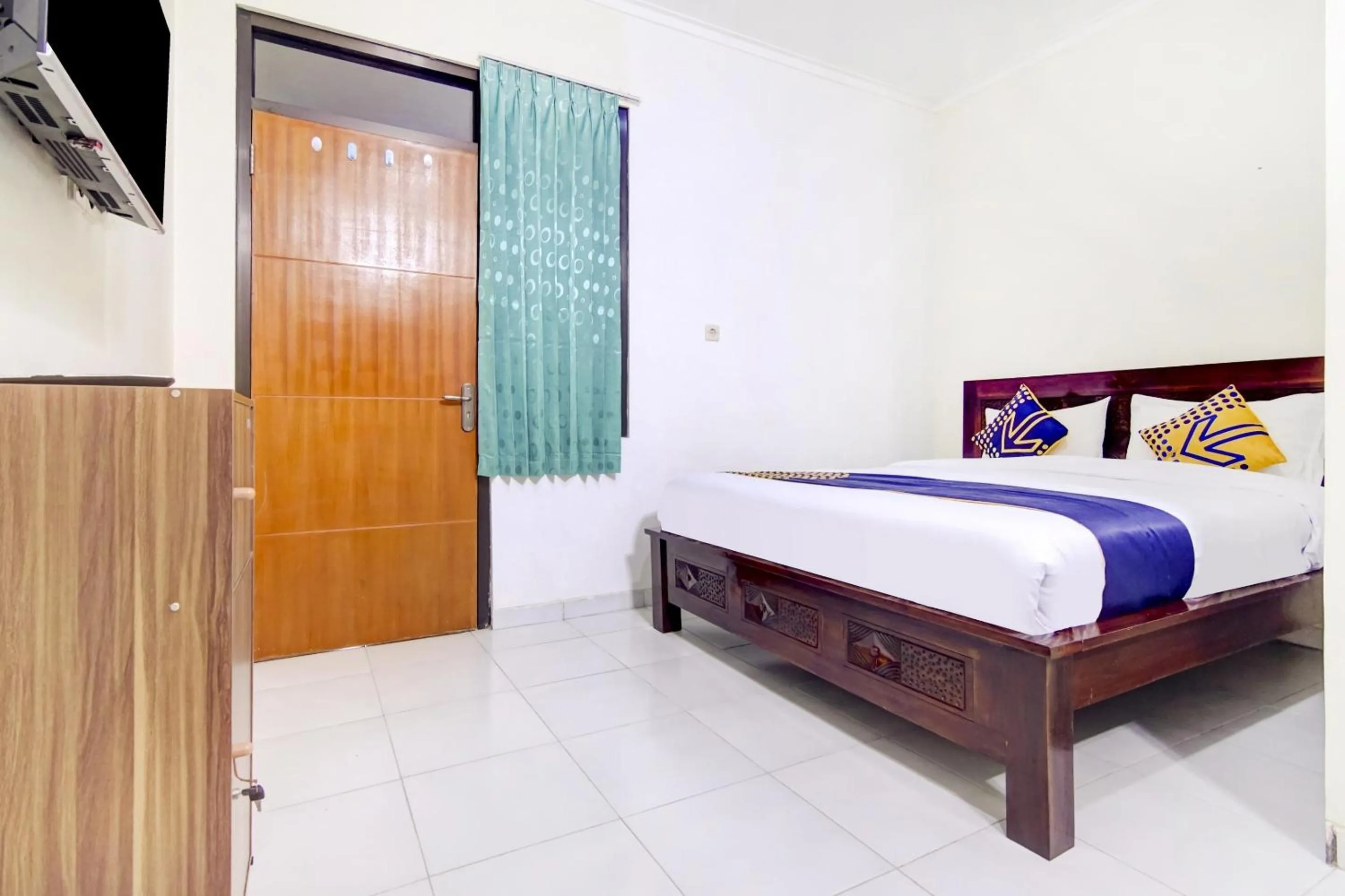 Bedroom, Bed in OYO Life 90152 Garuda Bima Residence Syariah