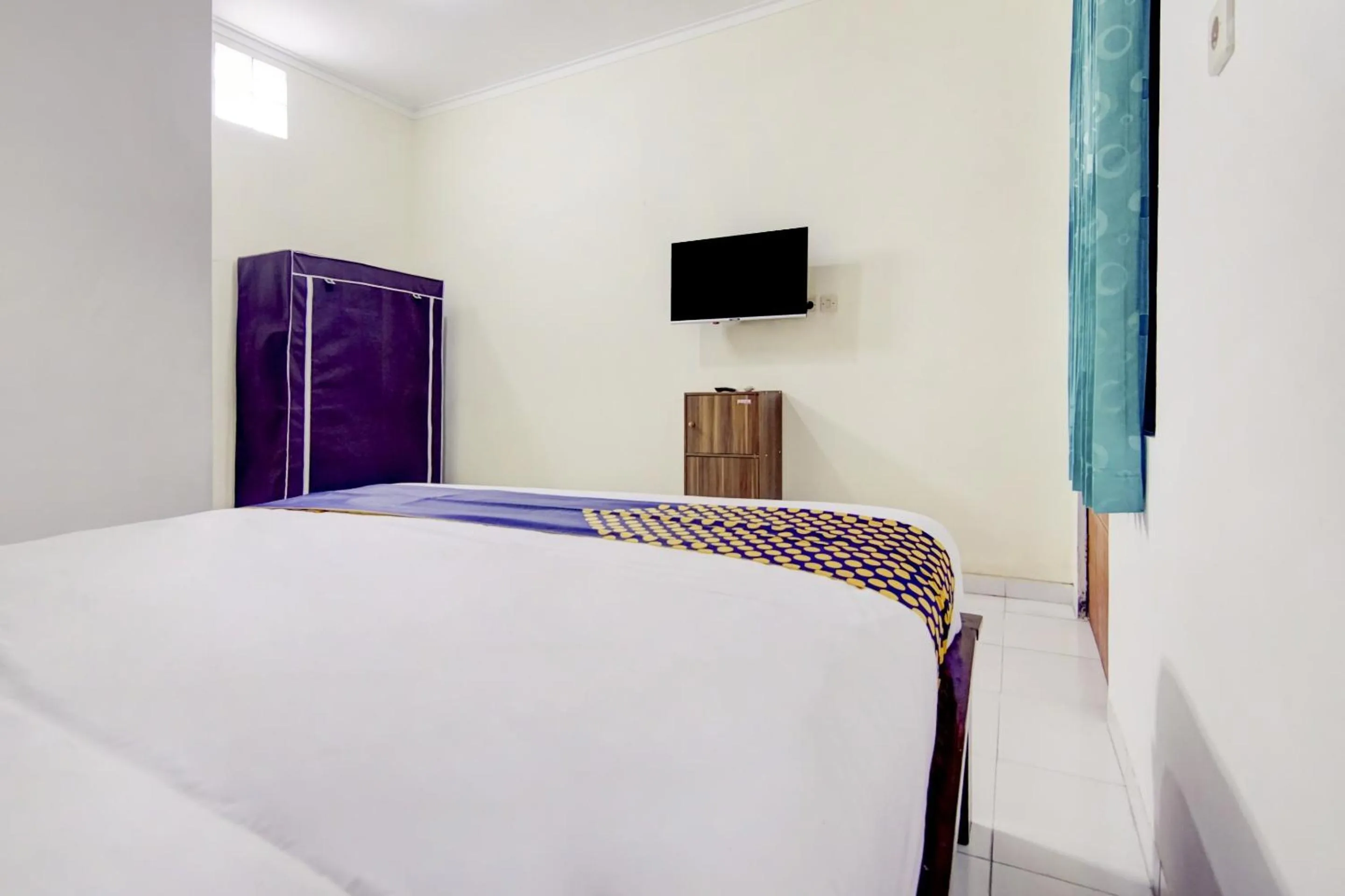 Bedroom, Bed in OYO Life 90152 Garuda Bima Residence Syariah