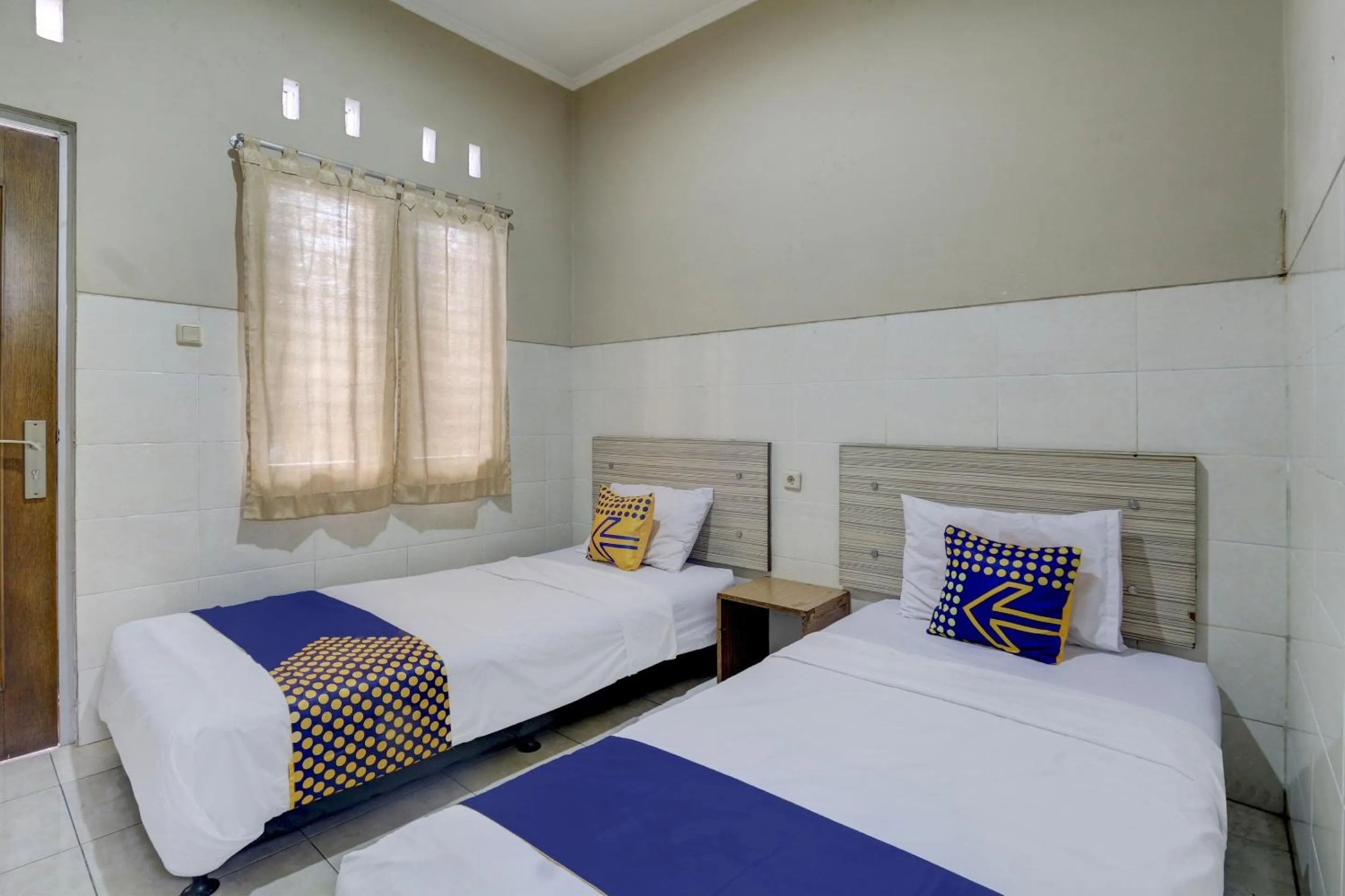 Bedroom, Bed in OYO Life 90159 Puri Asoka Guest House