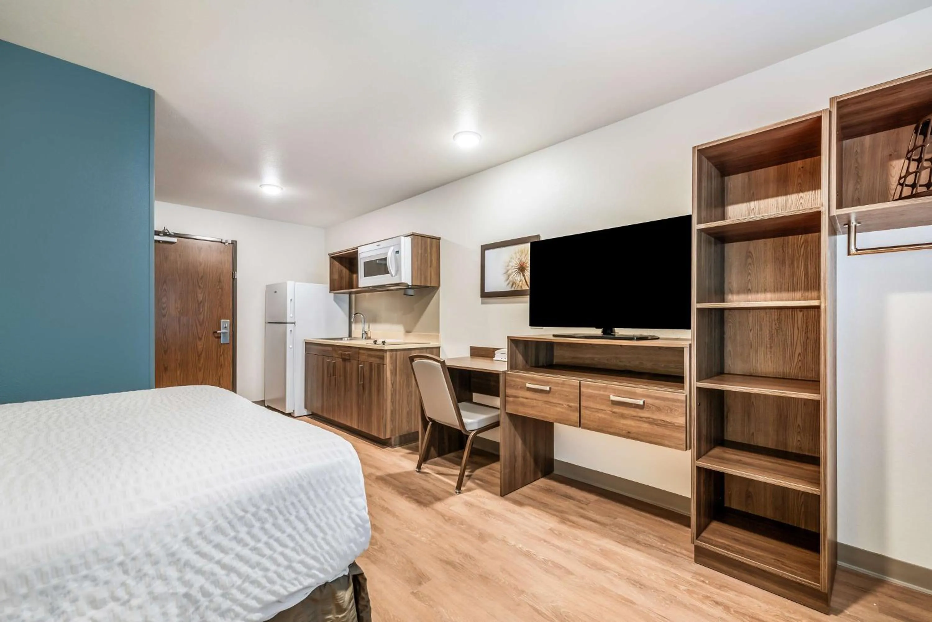 Bedroom, Bed in Extended Stay America Select Suites - Orlando - Kissimmee