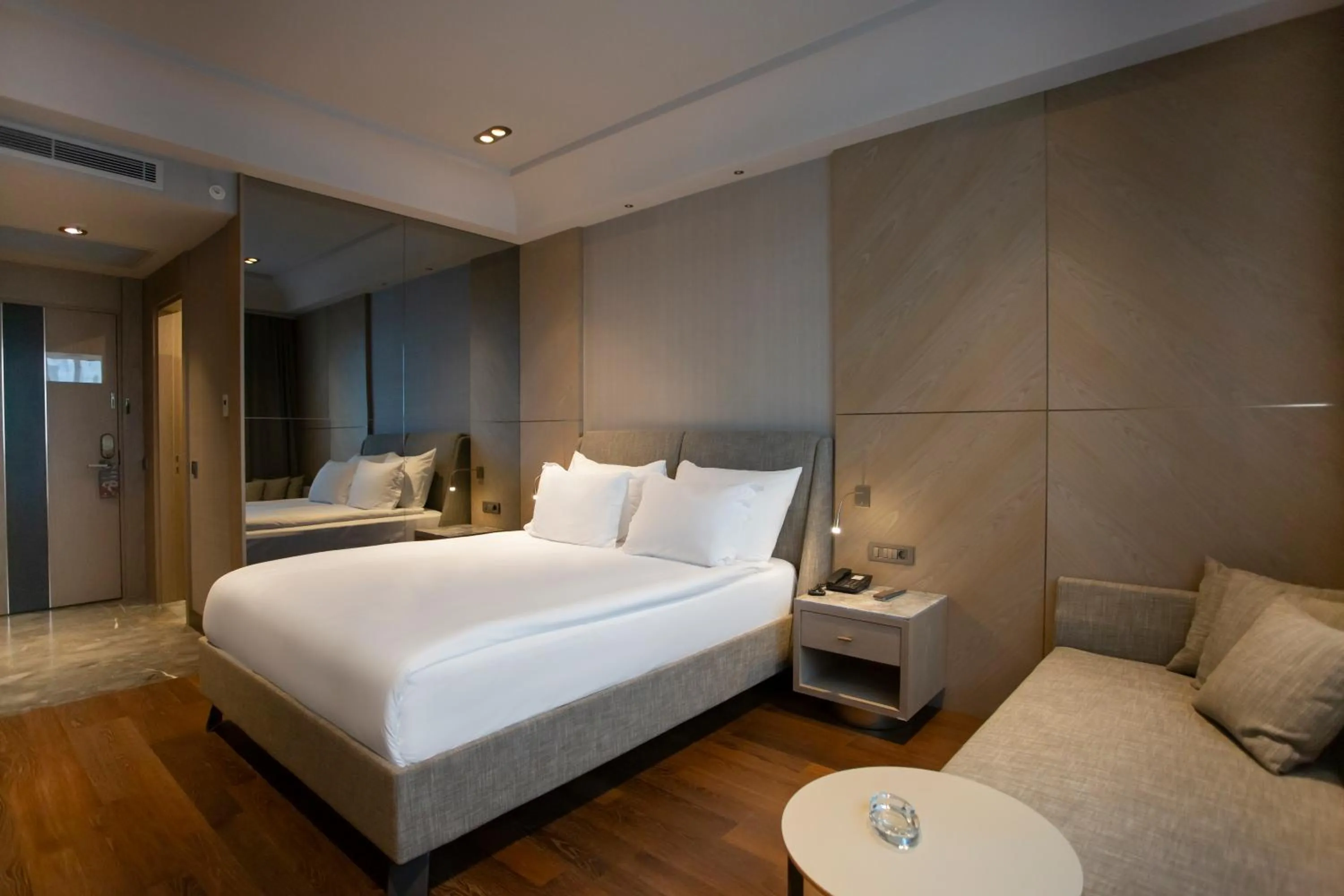 Bedroom, Bed in Melas Hotel Istanbul