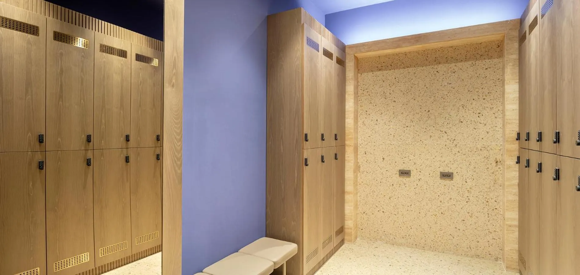 Shower in Melas Hotel Istanbul