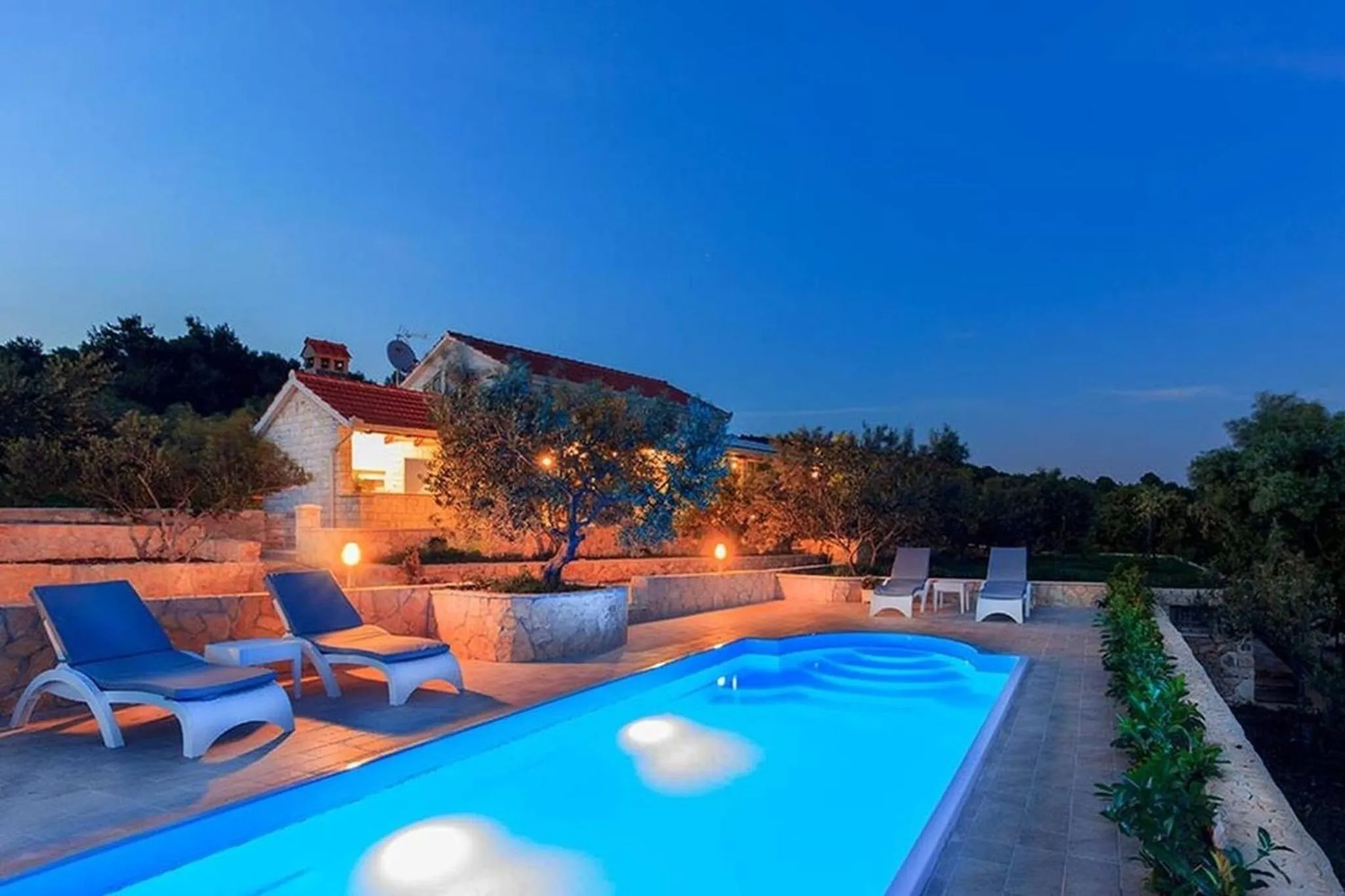 Other in Luxury Beachfront Villa Dalmatino Trogir with private pool right at the beach in Okrug Gornji - Ciovo