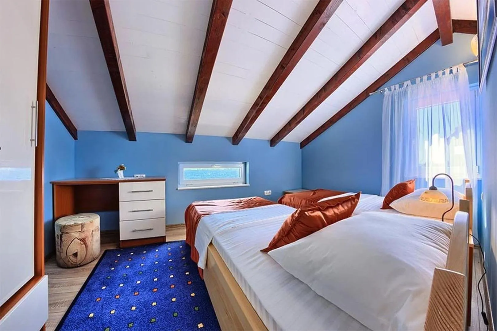 Bed in Luxury Beachfront Villa Dalmatino Trogir with private pool right at the beach in Okrug Gornji - Ciovo