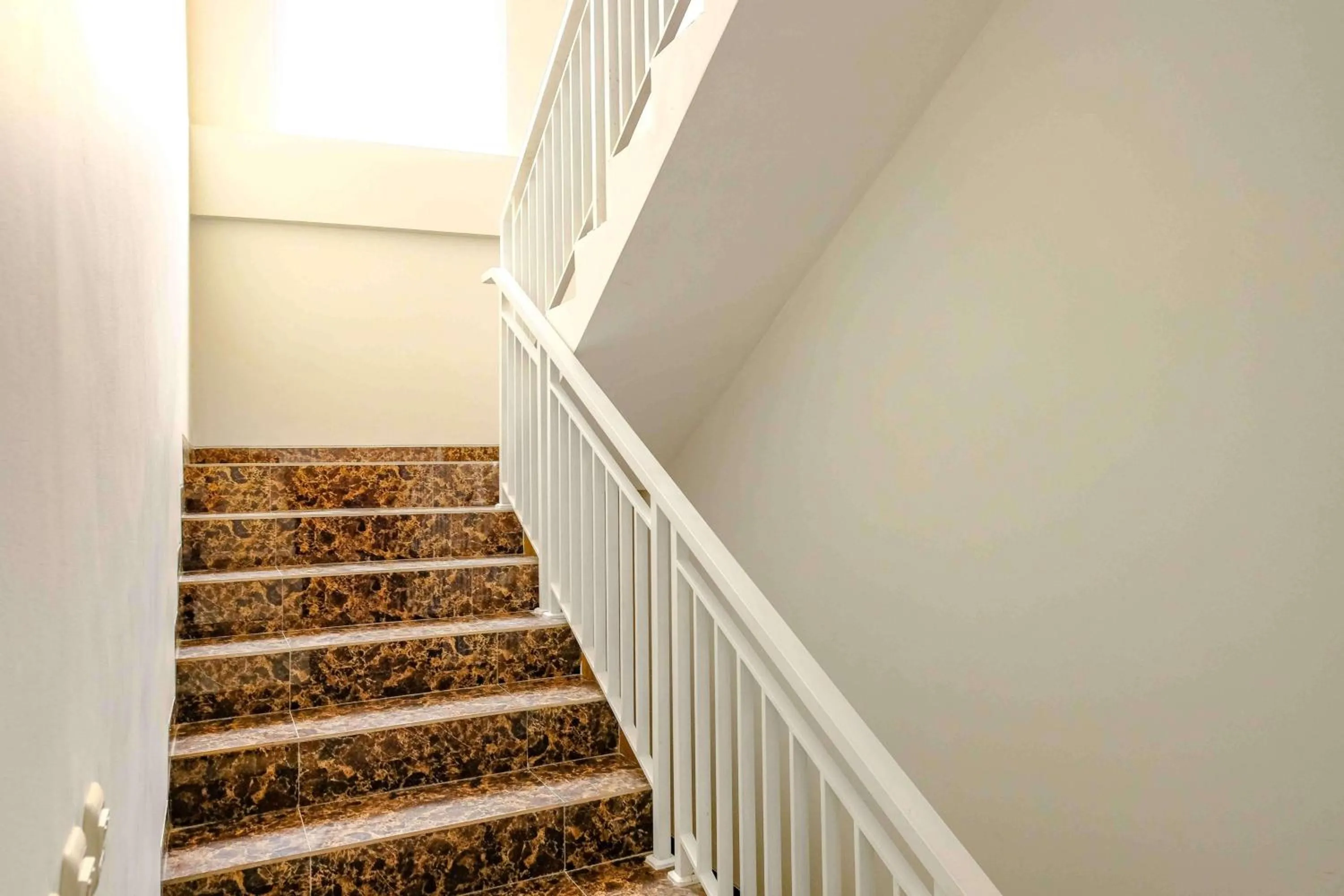 Property building in RedDoorz near Pasar Baru 3