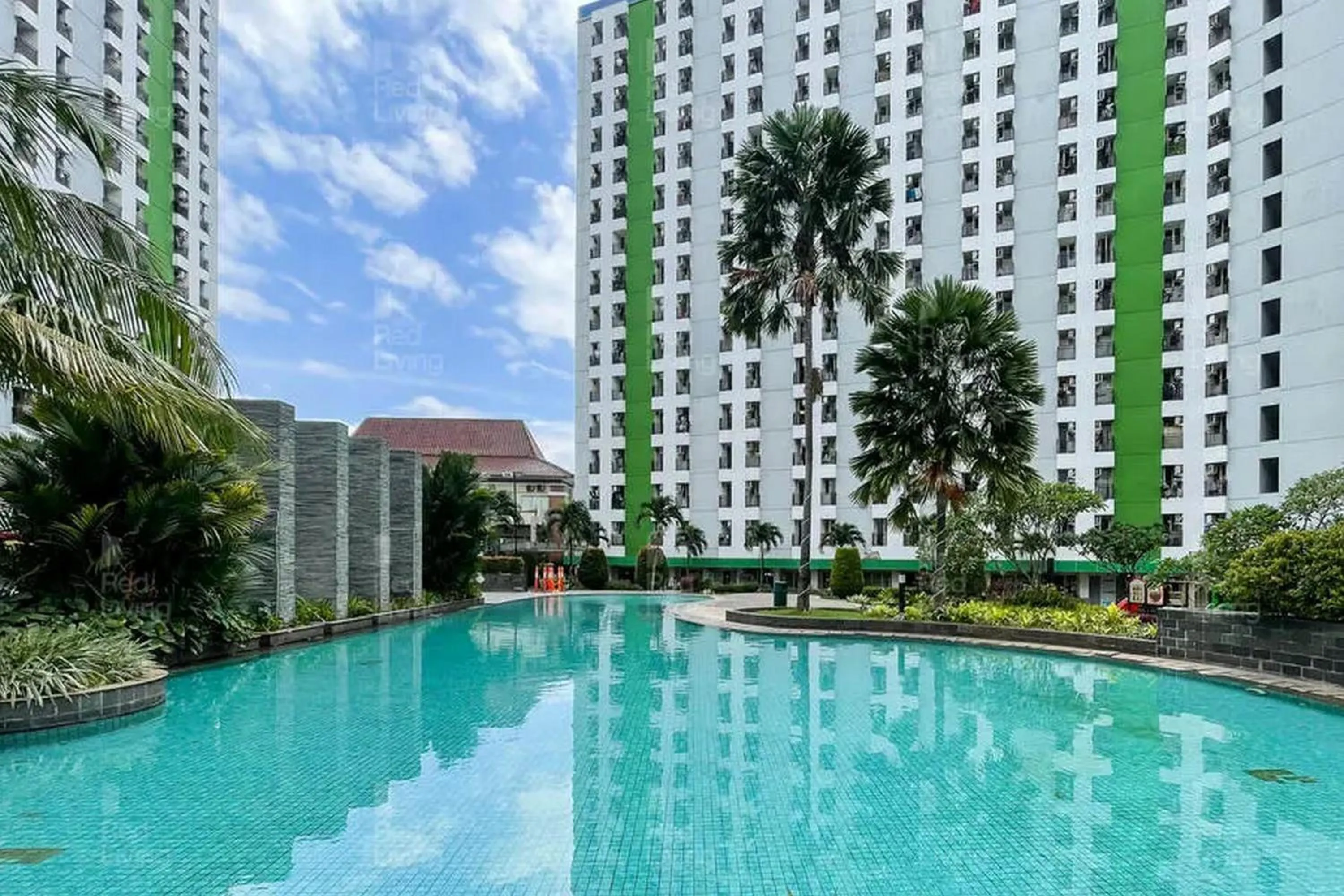 Property building in RedLiving Apartemen Green Lake View Ciputat - Farida Property 1 Tower E