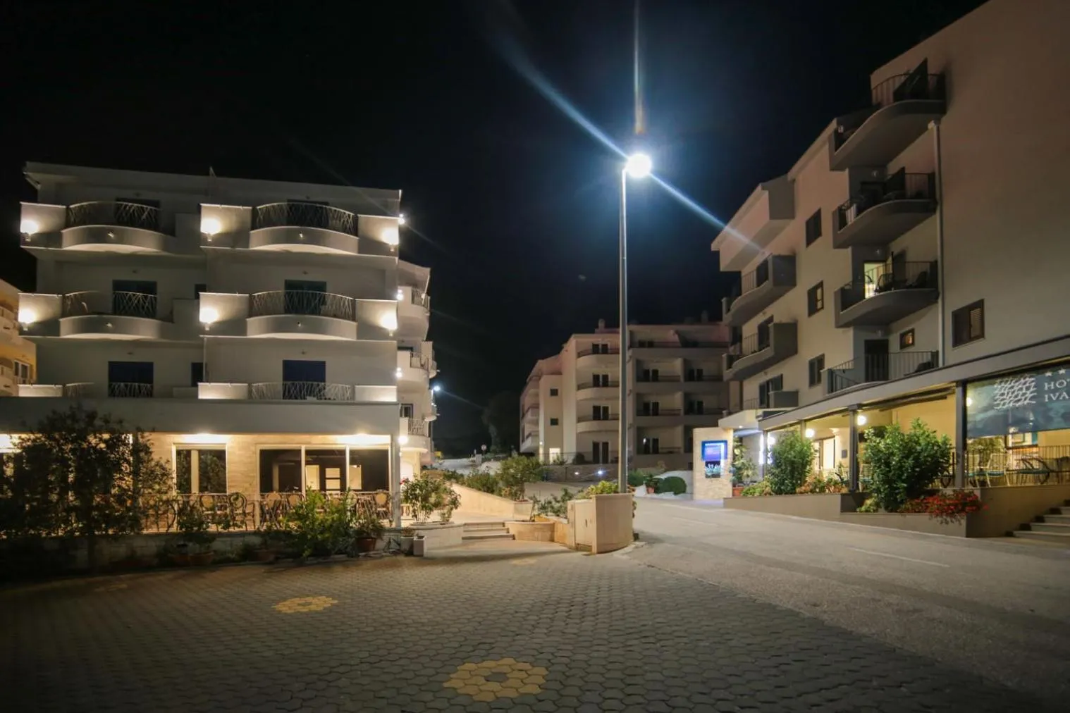 Property building in HOTEL IVANDO - K&S