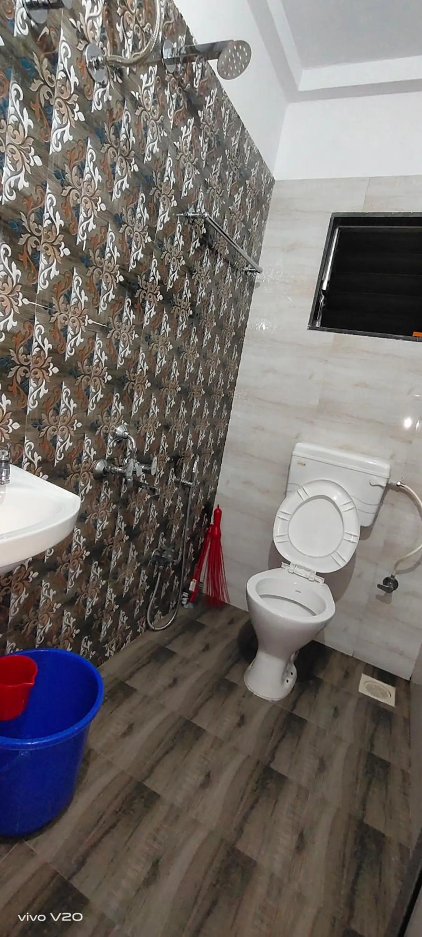 Bathroom in HILL VIEW RESIDENCE By CITY HOMES BY AASHIYAANA