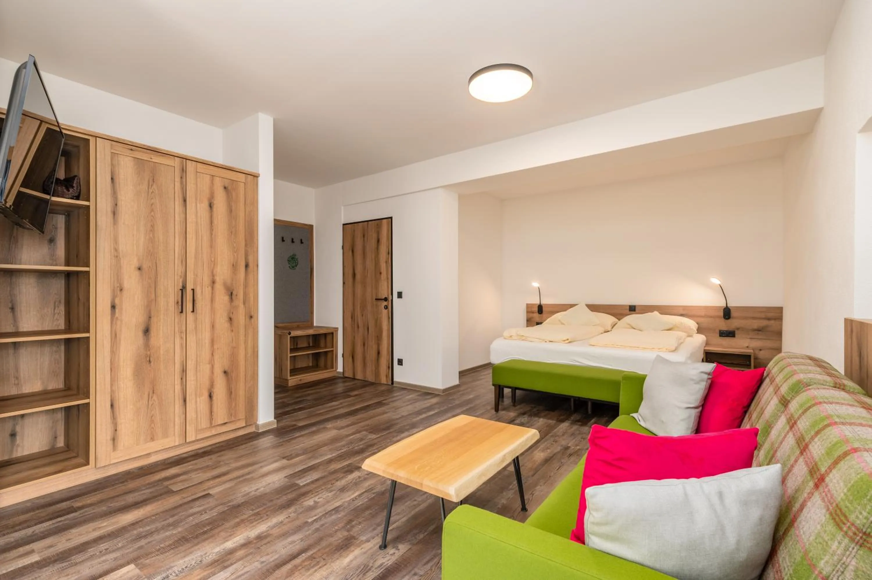 Photo of the whole room, Bed in Landgasthof Bierfriedl