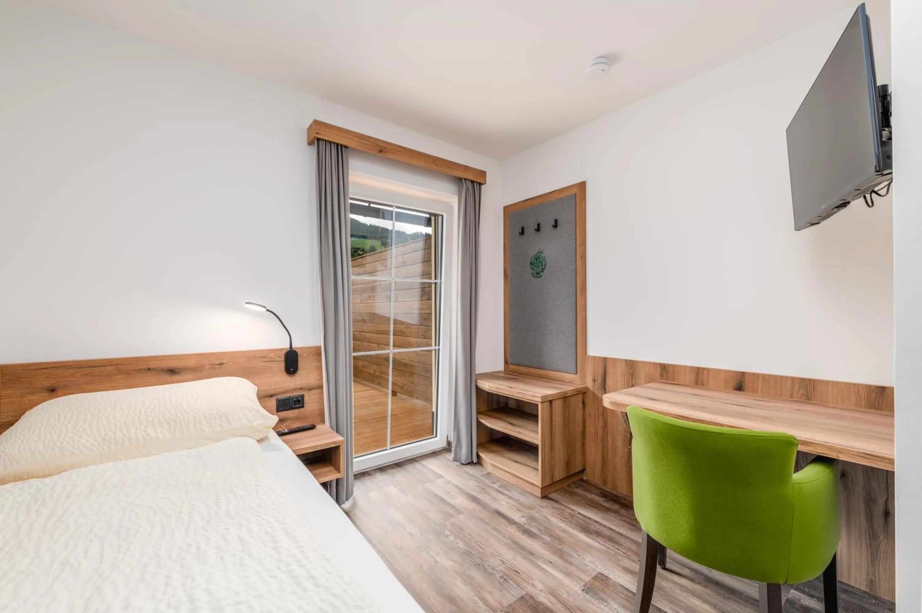 Photo of the whole room, Bed in Landgasthof Bierfriedl