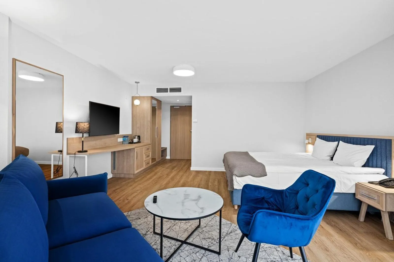 Bed in Maloves Resort & Spa, pokoje w bocznych budynkach