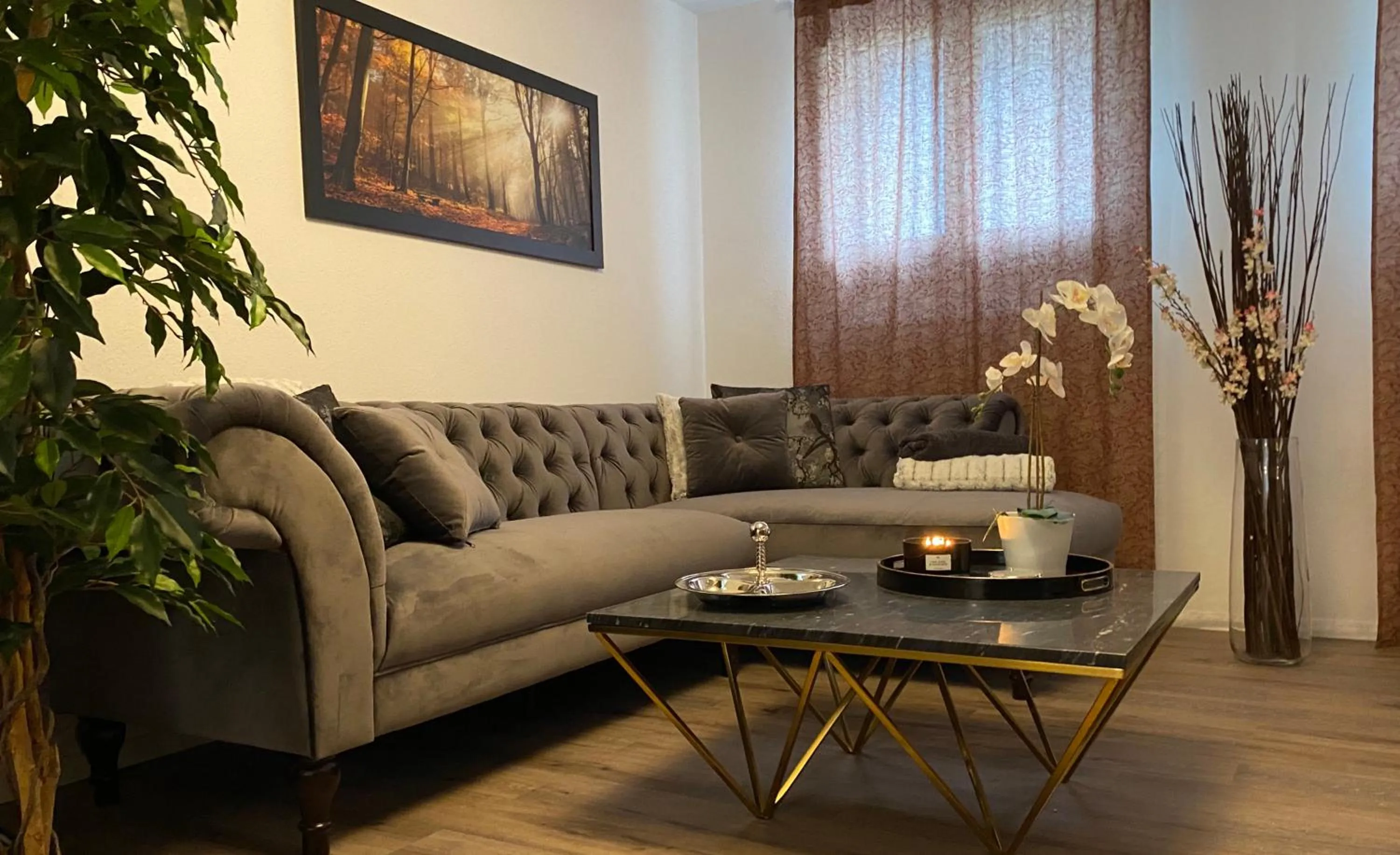 Lounge or bar in Private Spa LUX with Whirlpool and Sauna in Zurich