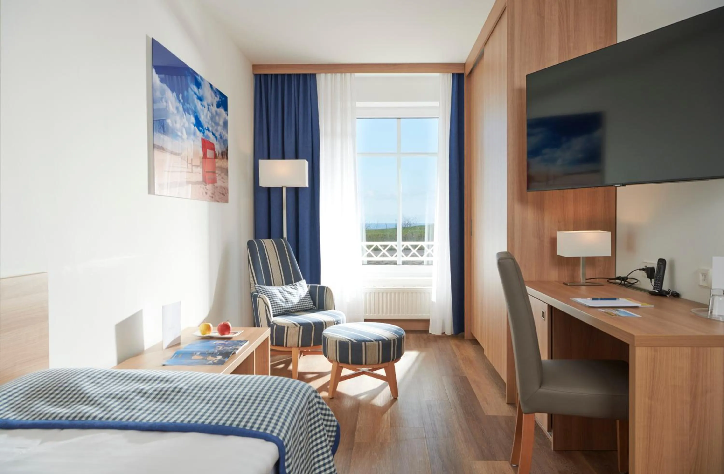 Photo of the whole room, Bed in Hotel Bernstein