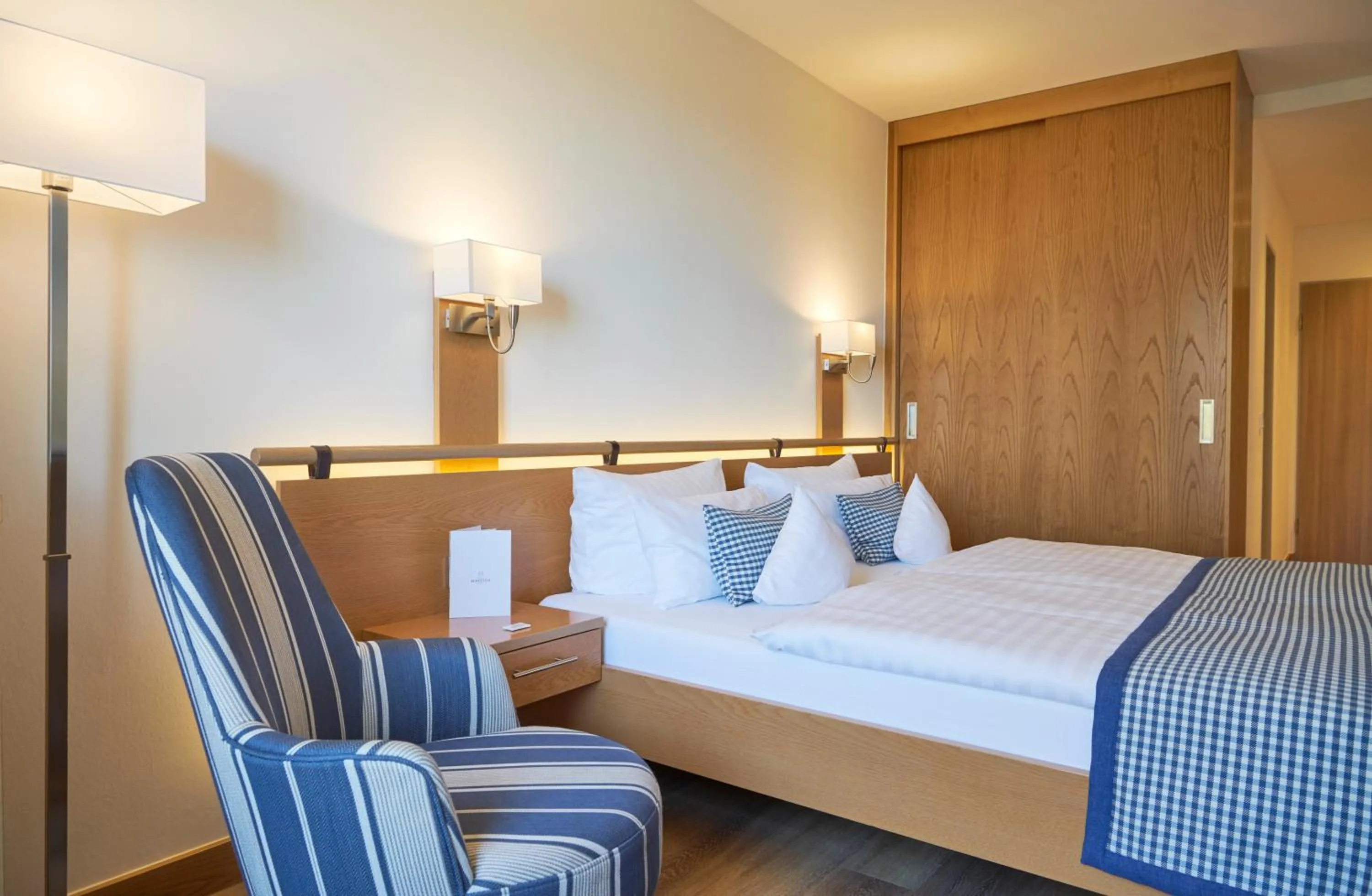 Photo of the whole room, Bed in Hotel Bernstein