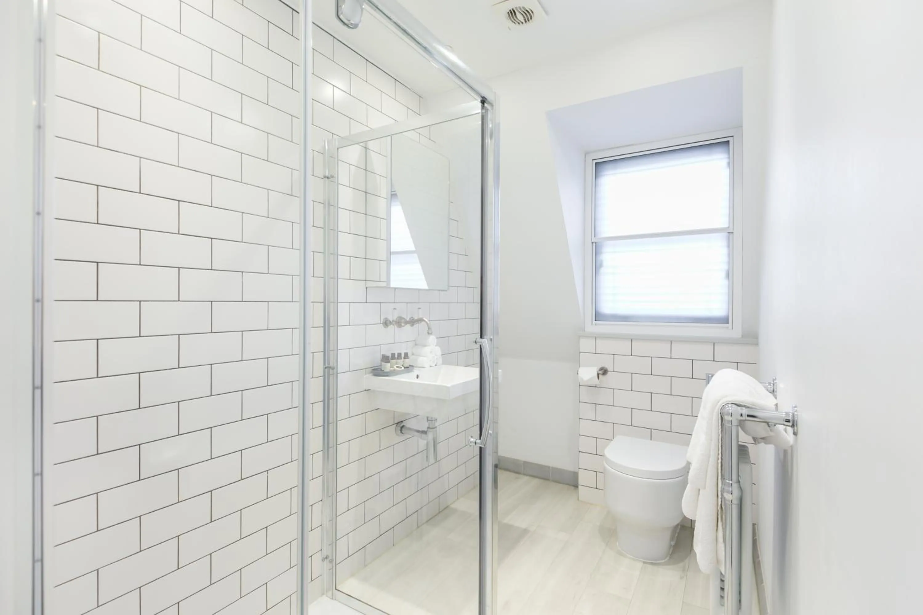 Toilet in Urban Chic - Rathbone