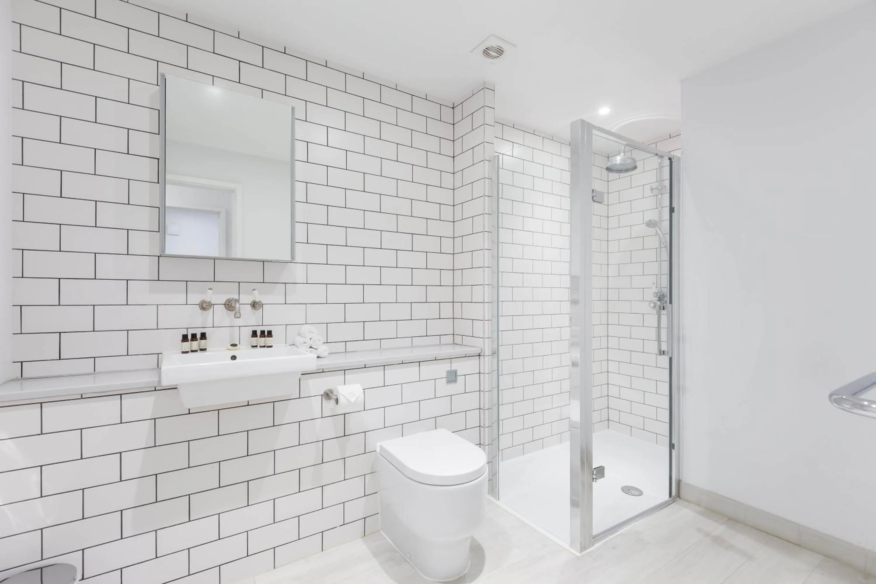 Toilet in Urban Chic - Rathbone