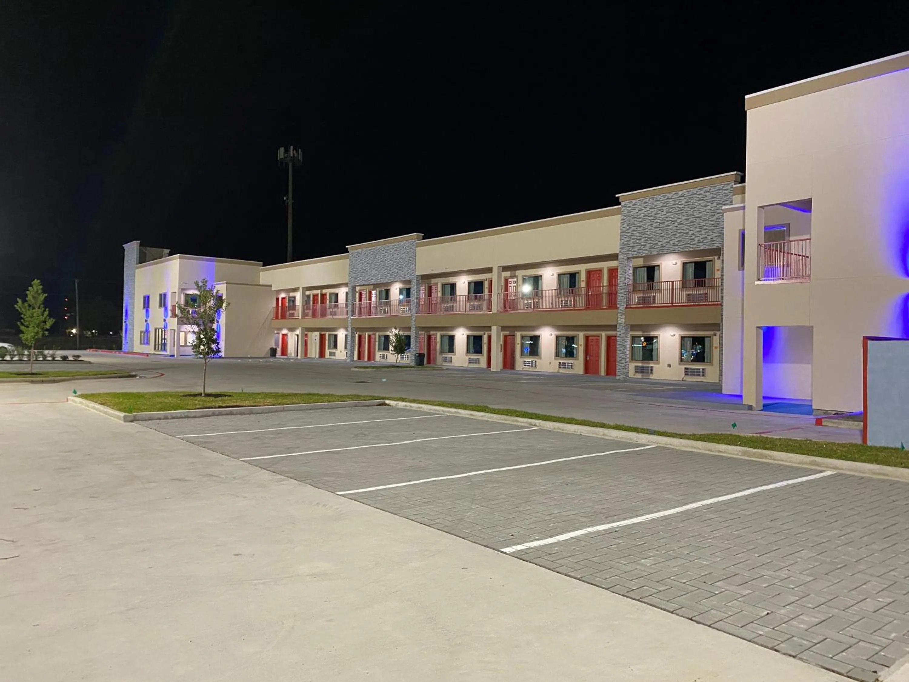 Property building in Lone Star Inn - Dickinson